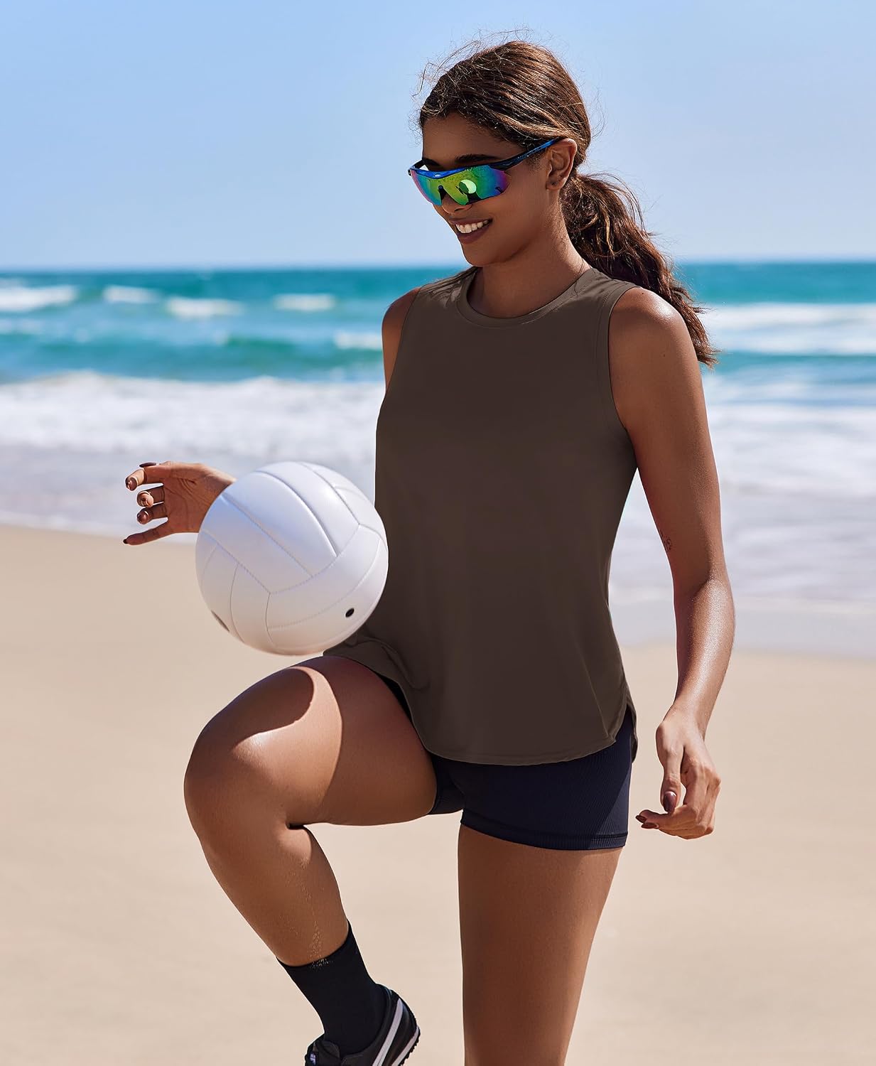 Detalle 2 de PINSPARK Workout Tank Tops Woman UPF 50+: Loose-Fit Sleeveless Tee for Yoga, Gym, and Outdoor Activities