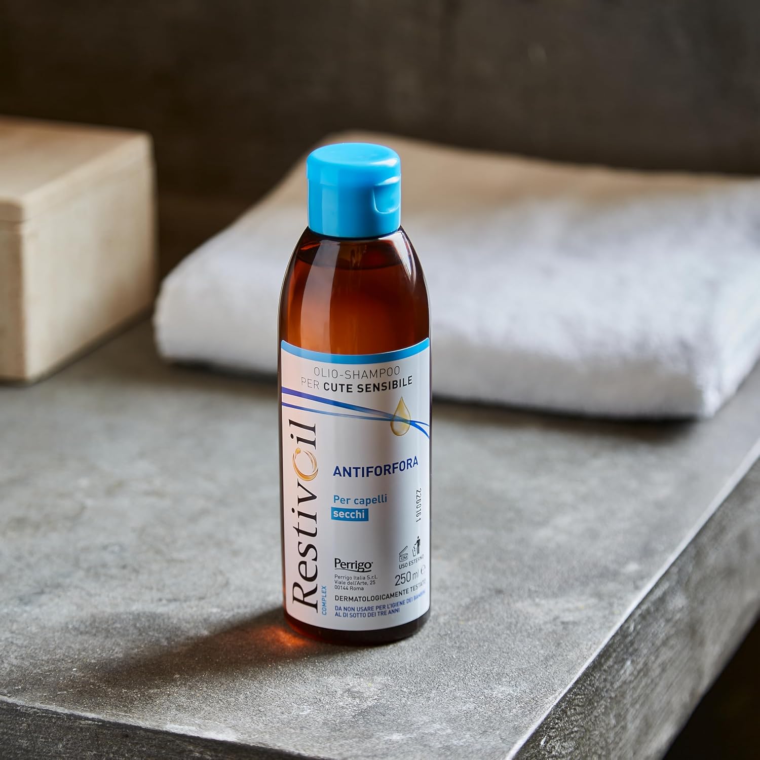 Thumbnail 4 de RestivOil Complex shampoo antiforfora 250 ml