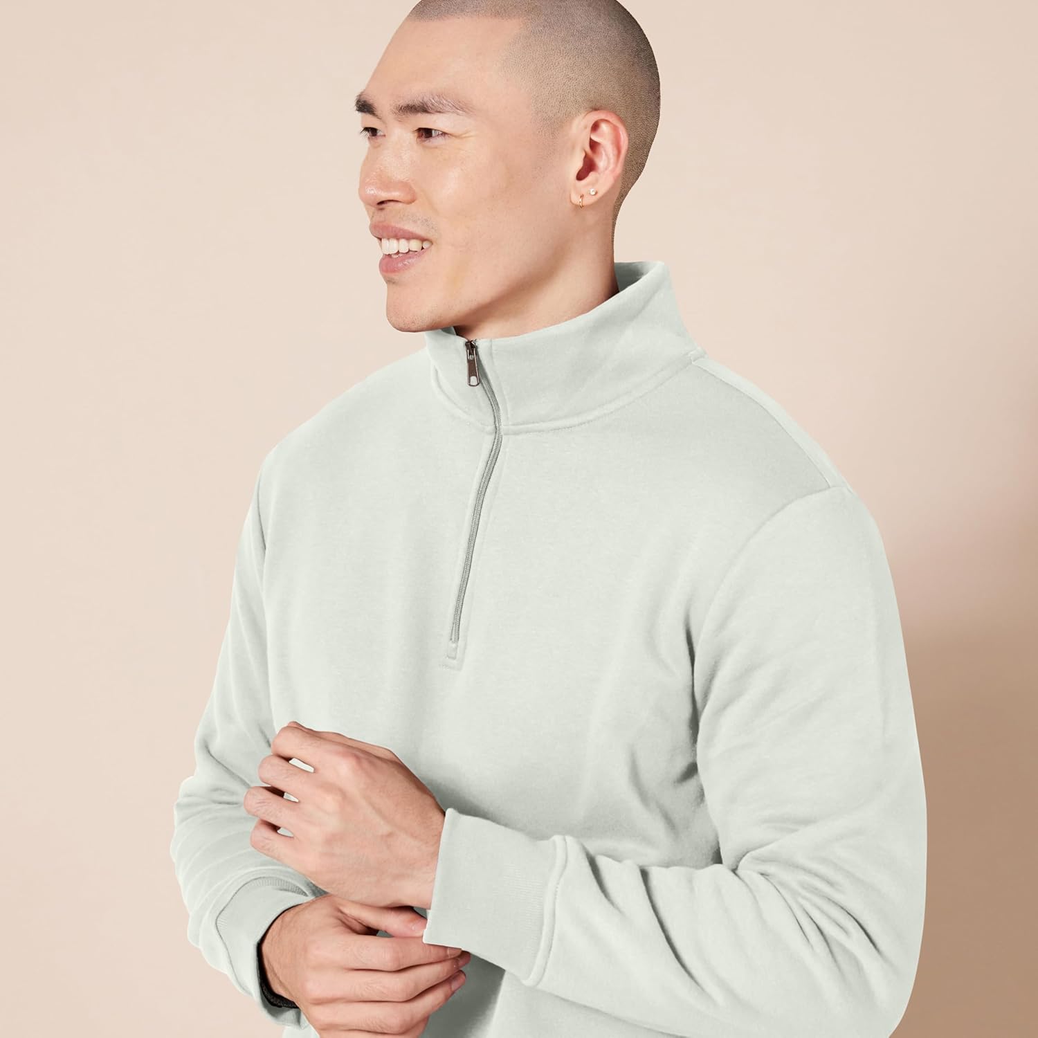 Thumbnail 2 de Amazon Essentials Men’s Regular Fit Long-Sleeve Quarter-Zip Fleece Sweatshirt
