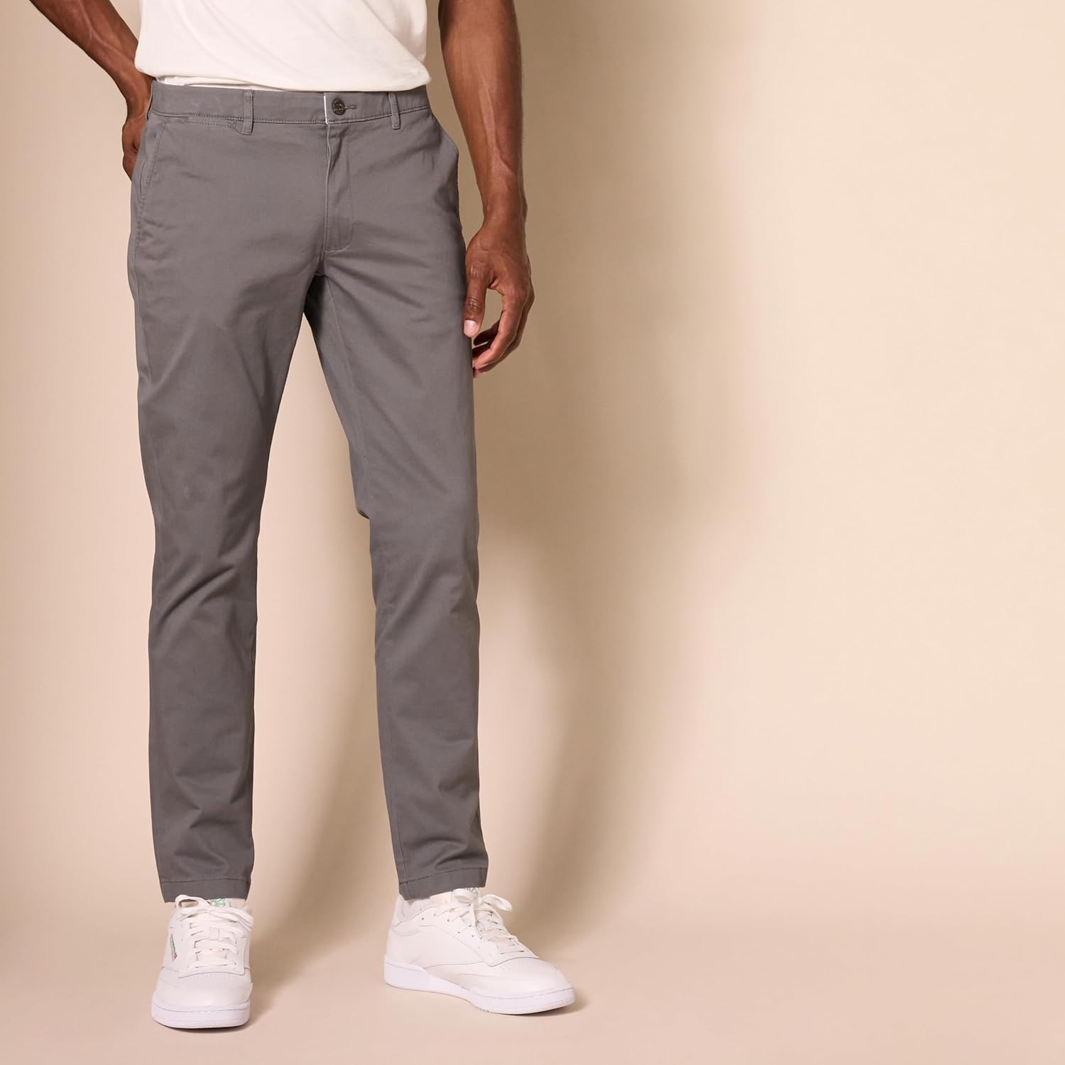 Thumbnail 2 de Amazon Essentials Herren Chinohose in Skinny-Passform (caqui) – elastische Sarga mit Komfort