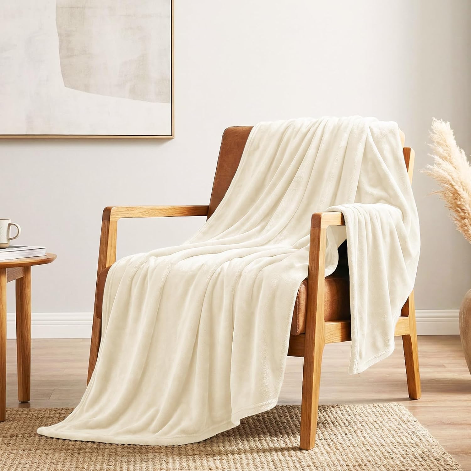 Detalle de CozyLux Kuscheldecke Flauschig 150x200 cm – XL Flanell-Decke als weiche Sofa- und Wohndecke in Creme