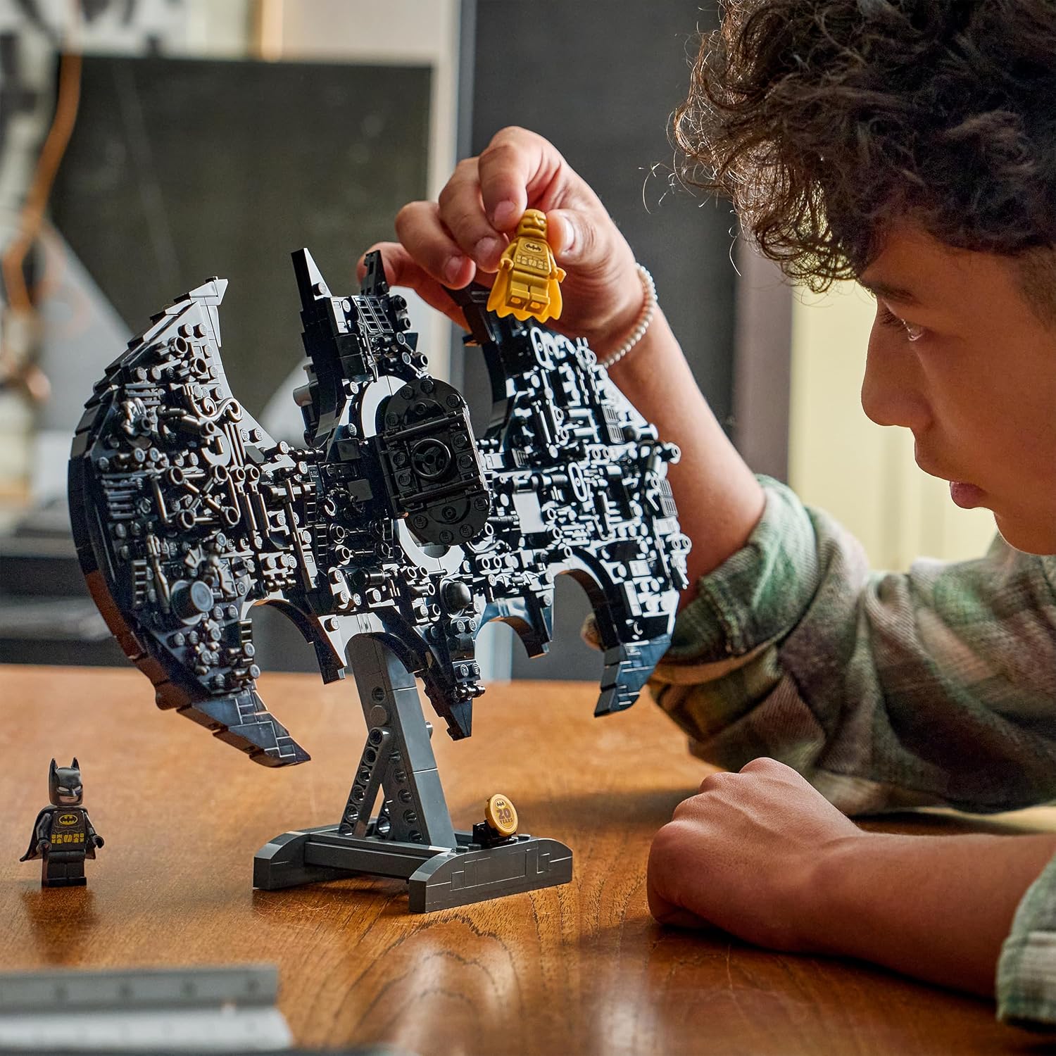 Thumbnail 6 de LEGO DC Logo di Batman - 76330: decorazione 3D da parete con 2 minifigure e accessori, edizione anniversario