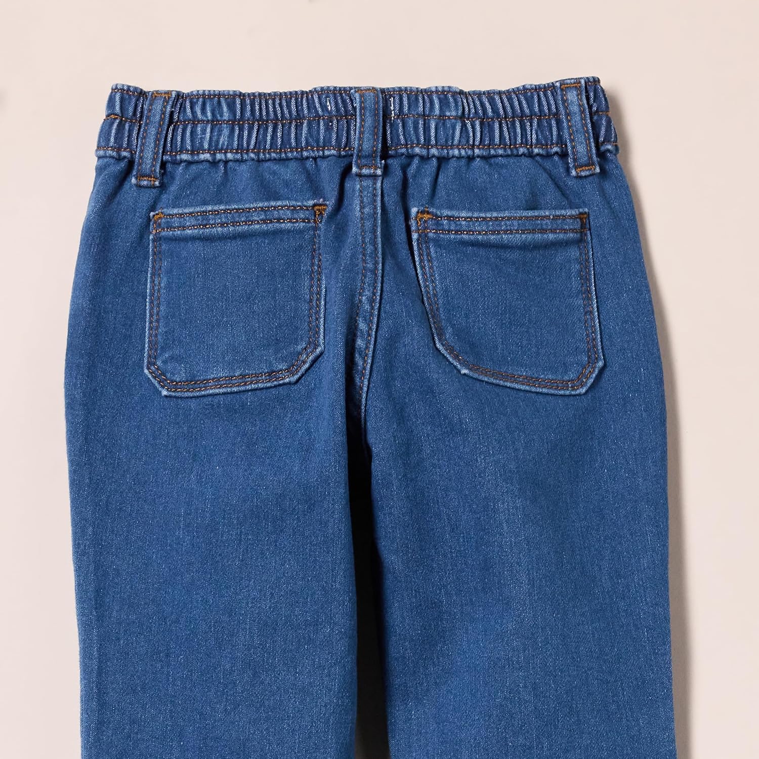 Detalle de Amazon Essentials Boys and Toddlers' Pull-on Jeans Jogging Trousers