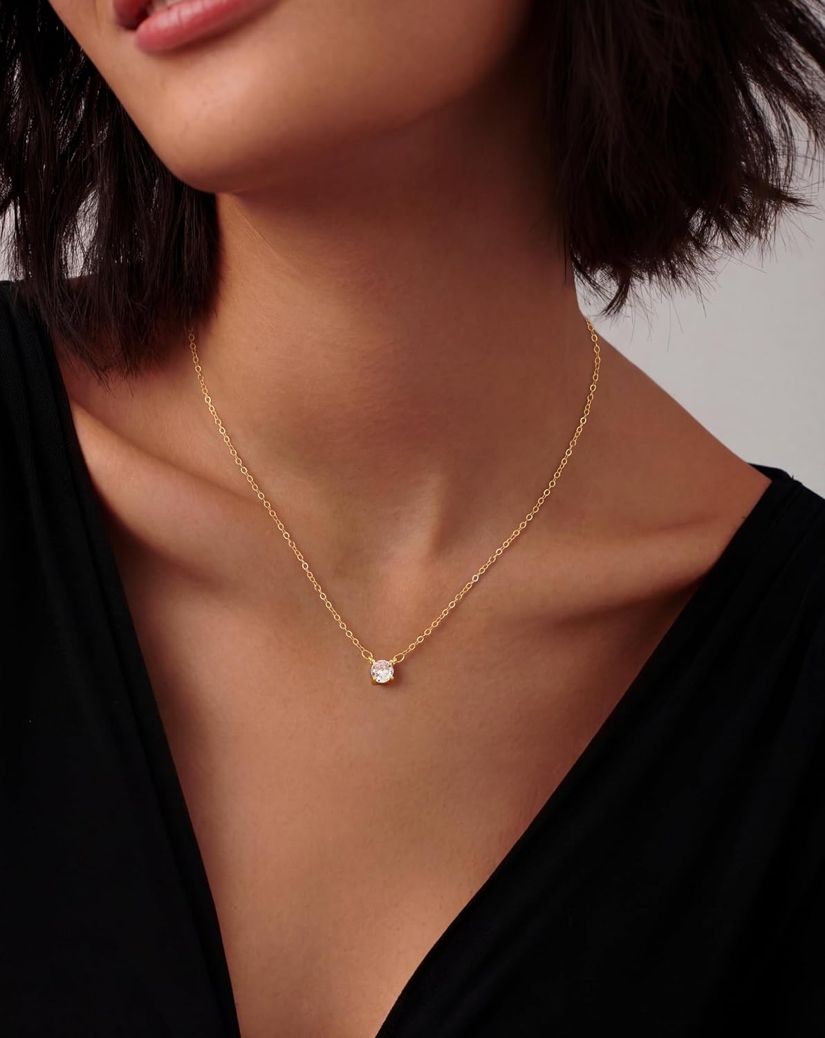 Detalle de Tewiky Cubic Zirconia Necklace, 14K Gold-Plated