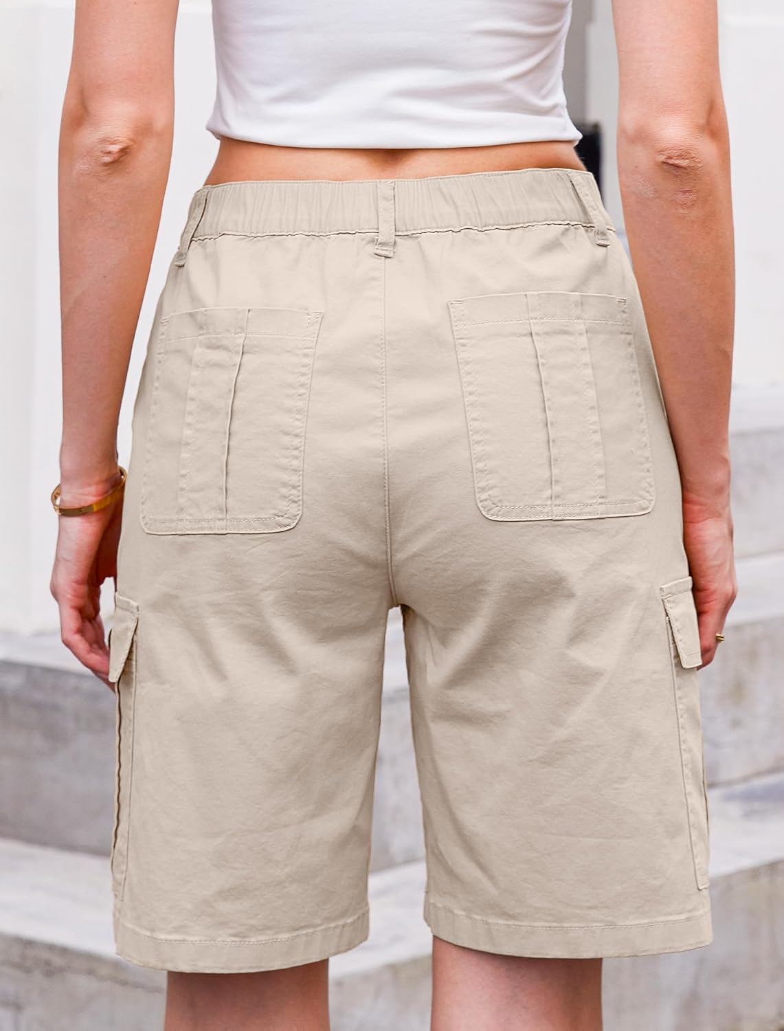 Detalle 2 de Eddoyee Bermuda Cargo Shorts for Women: High-Waisted, Stretchy, 6-Pocket Comfort