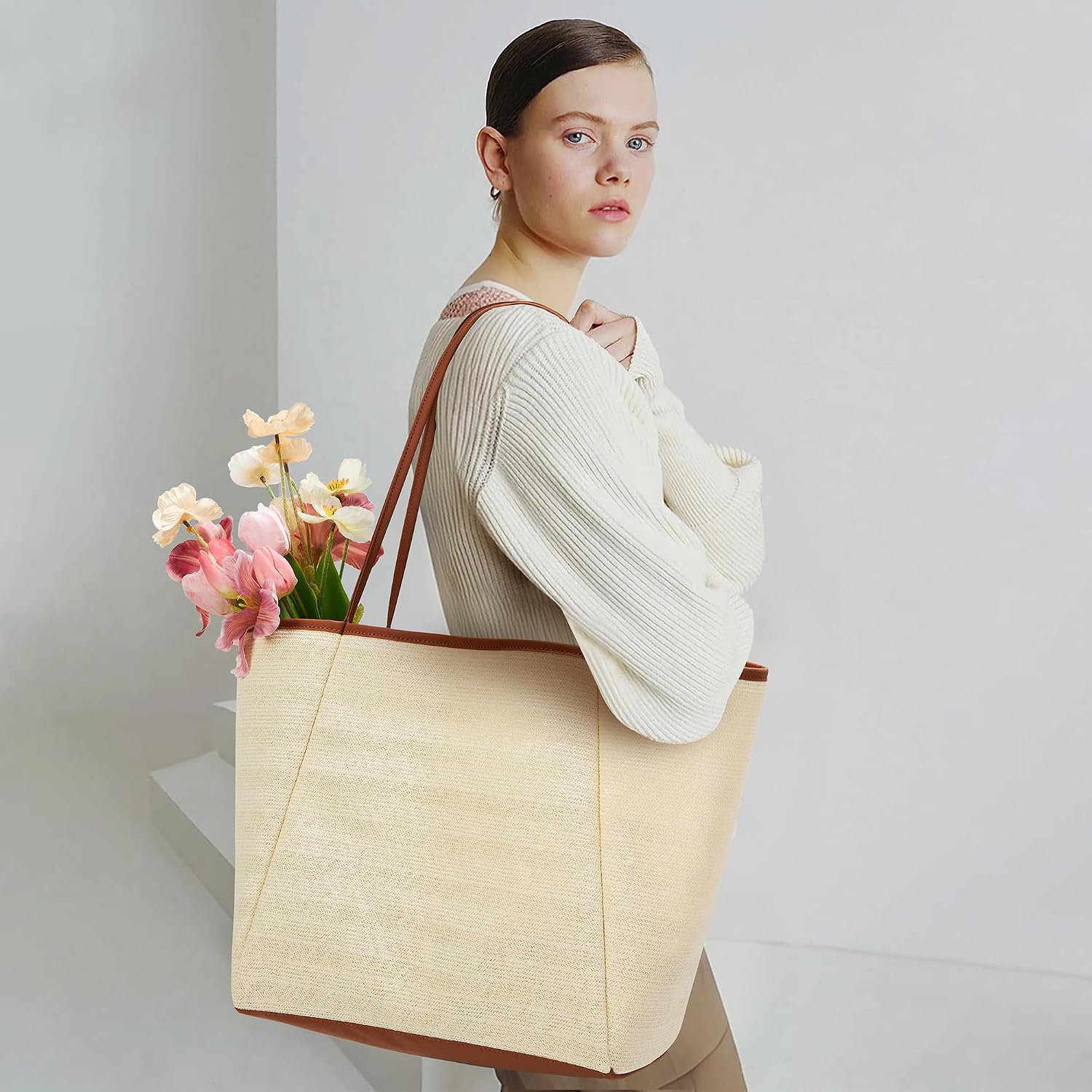 Thumbnail 1 de KALIDI Straw Tote Beach Bag – striped shoulder handbag with zip closure and inner pocket