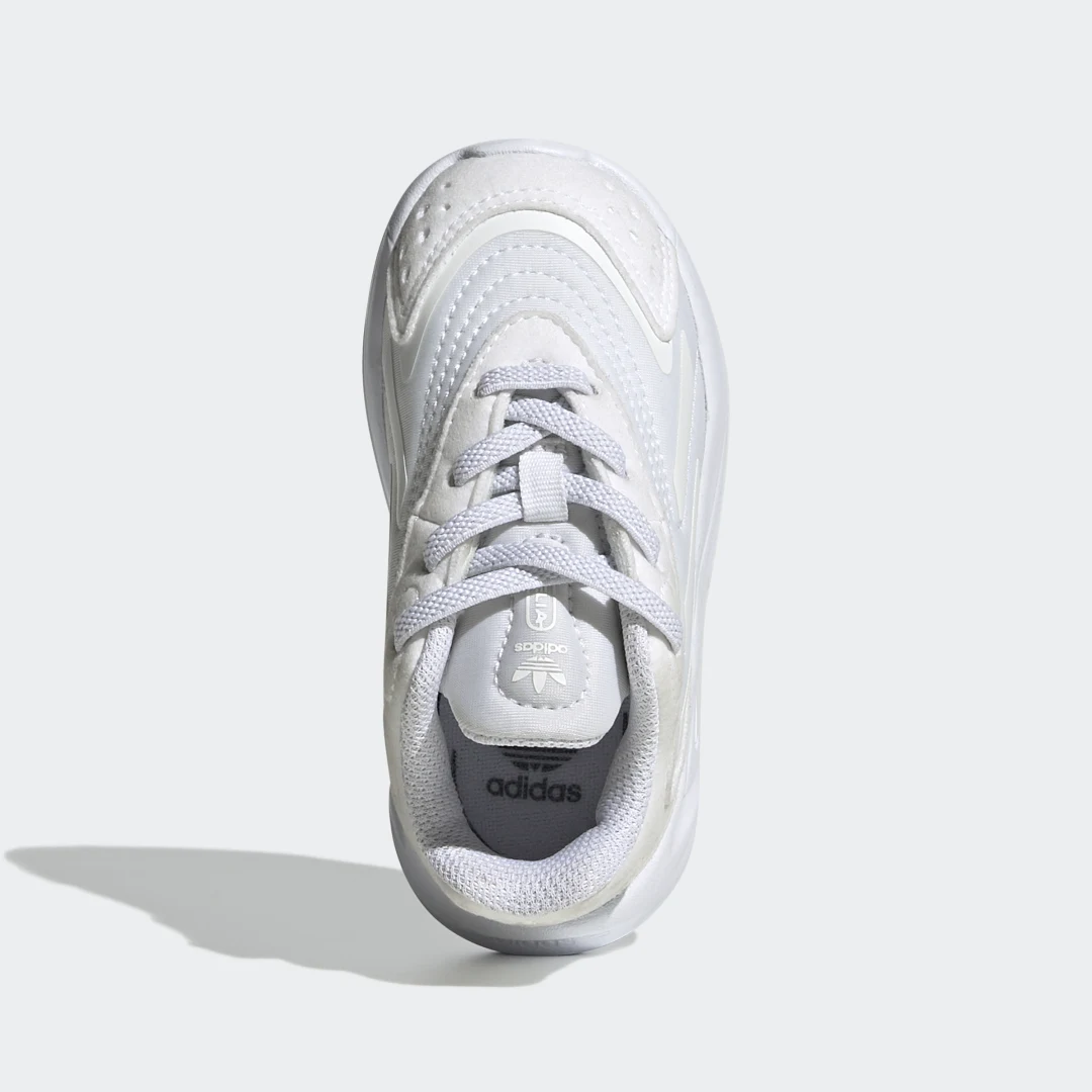 Thumbnail 1 de Zapatilla Ozelia de Adidas: comodidad y estilo blanco para uso diario