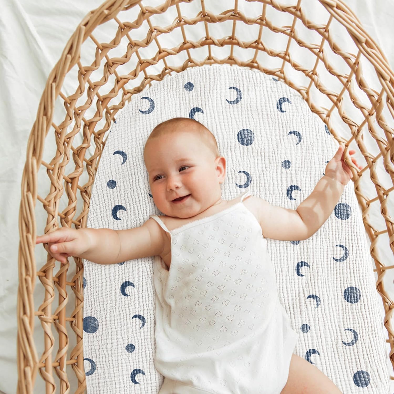 Thumbnail 4 de Muslin Moses Basket Sheets 2 Pack – 100% Cotton, 83x43cm (Blue Moon)