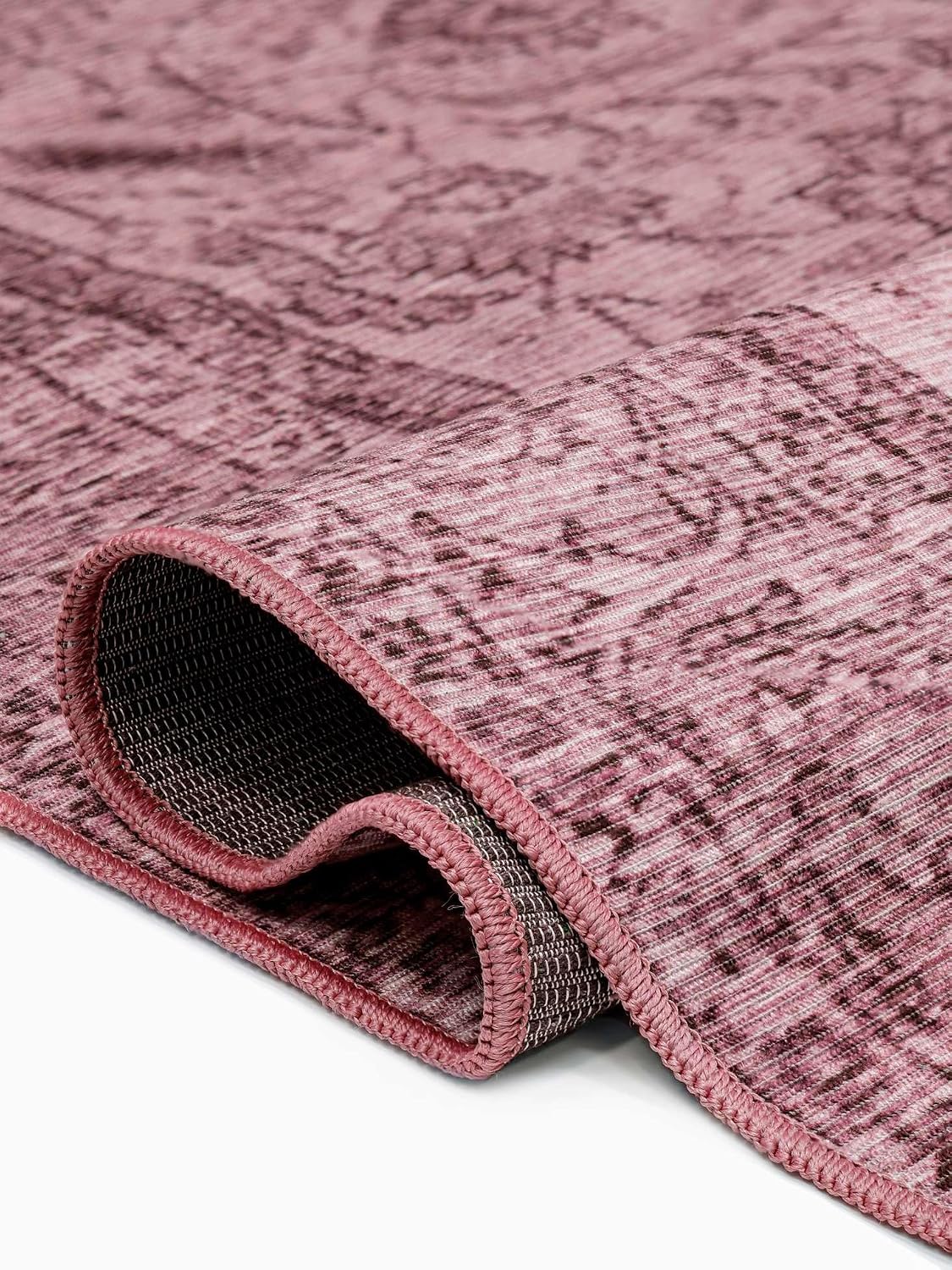 Detalle de RugVista Vintage Siena – różowy dywan 140 x 200 cm, niski i pralny