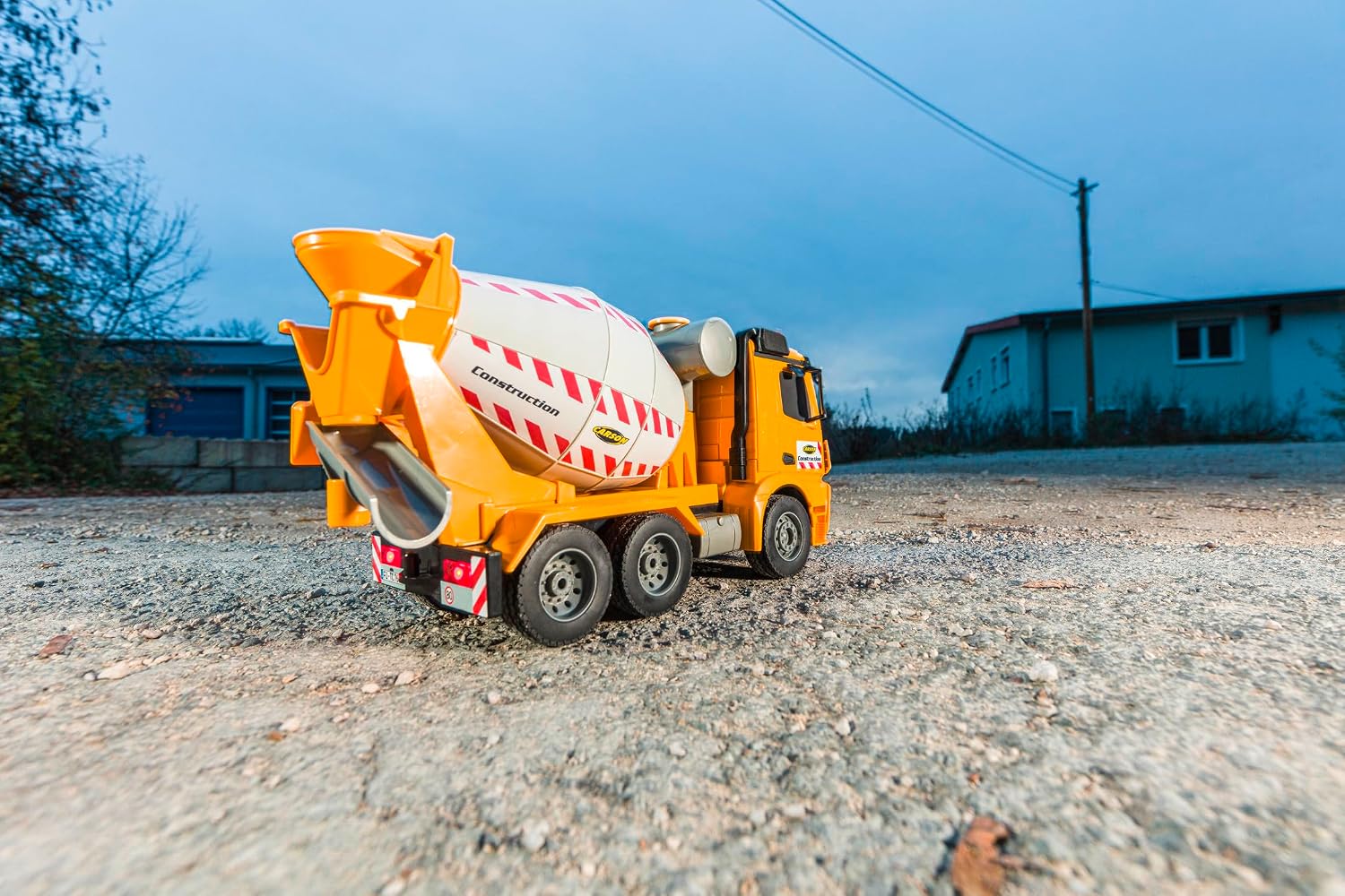 Detalle 1 de Carson 500907667 MB Arocs betoniarka RC 1:20, obrotowy bęben, światła i dźwięk