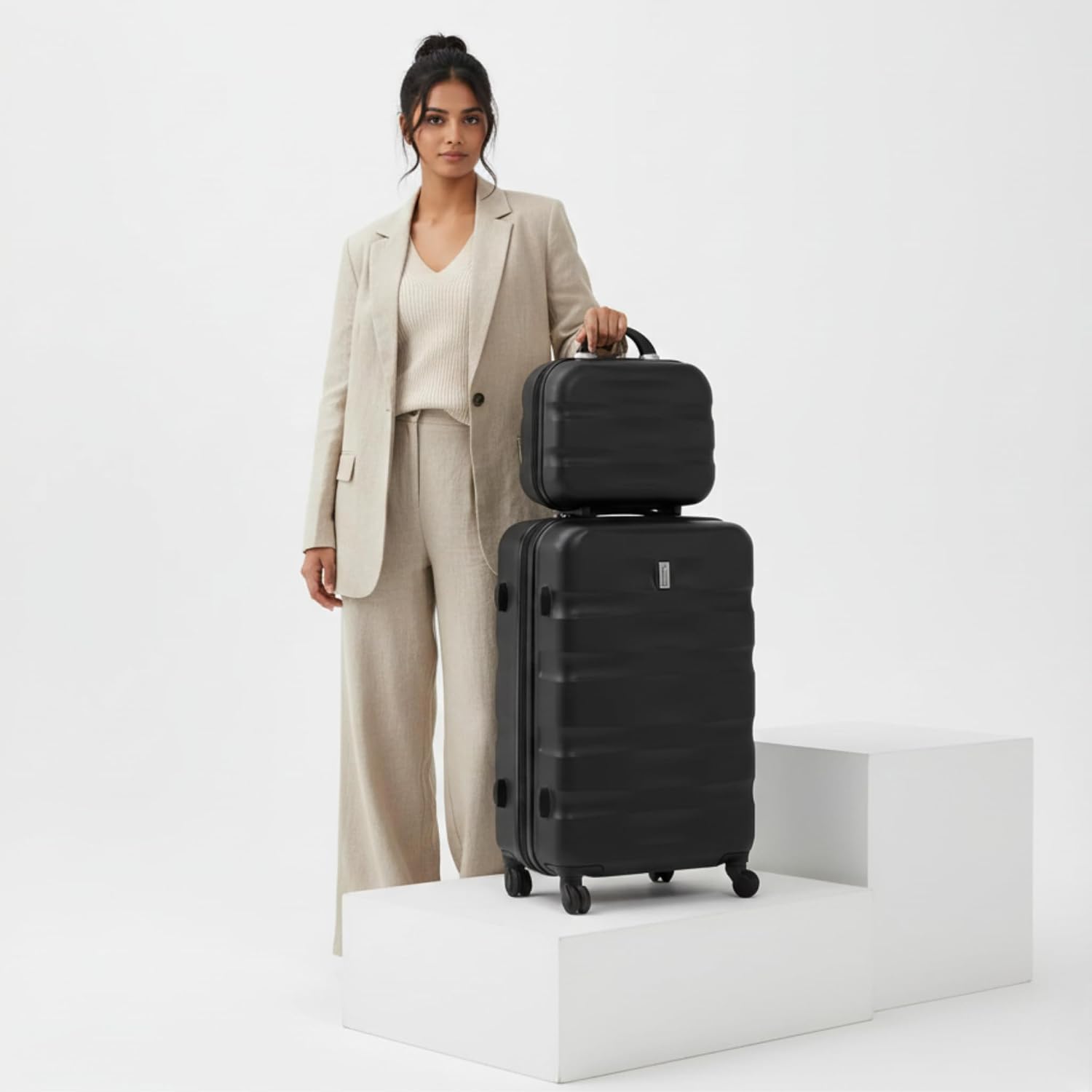 Thumbnail 6 de CELIMS Set Valigie Media 20 kg Rigida Nero + Beauty Case 35 cm | Valigia 65 cm con 4 Ruote