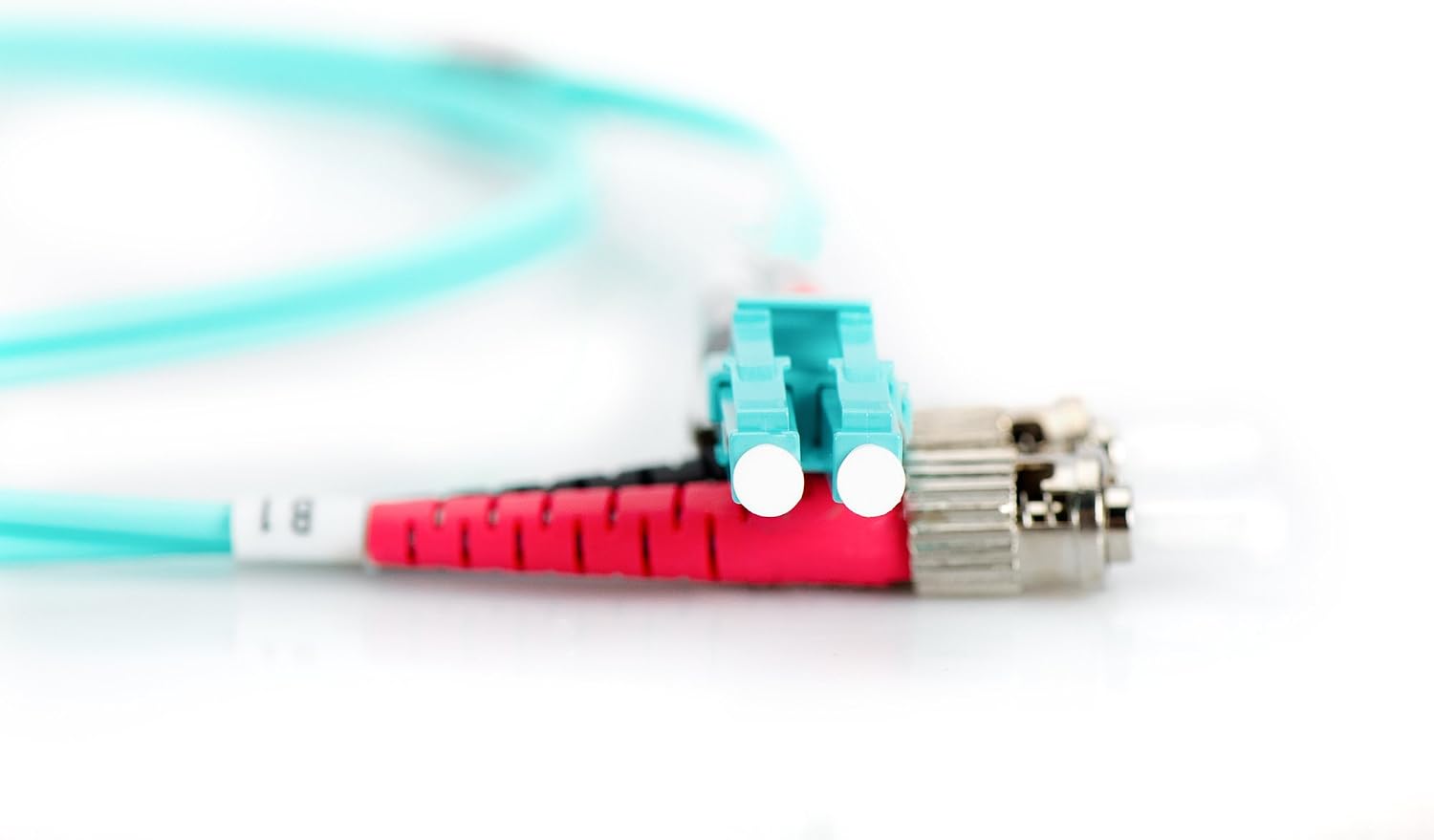 Detalle 2 de DIGITUS DK-2531-01/3 Cable de Fibra Óptica OM3 🌐