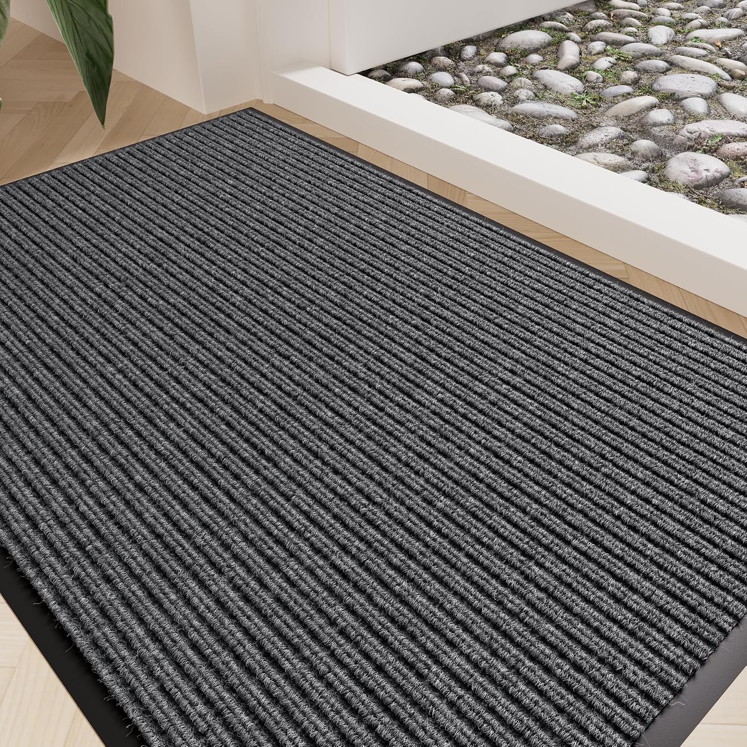 Detalle de EZ2LIVE 35" x 23" Front Door Mat, Low-Profile Absorbent Gray Striped