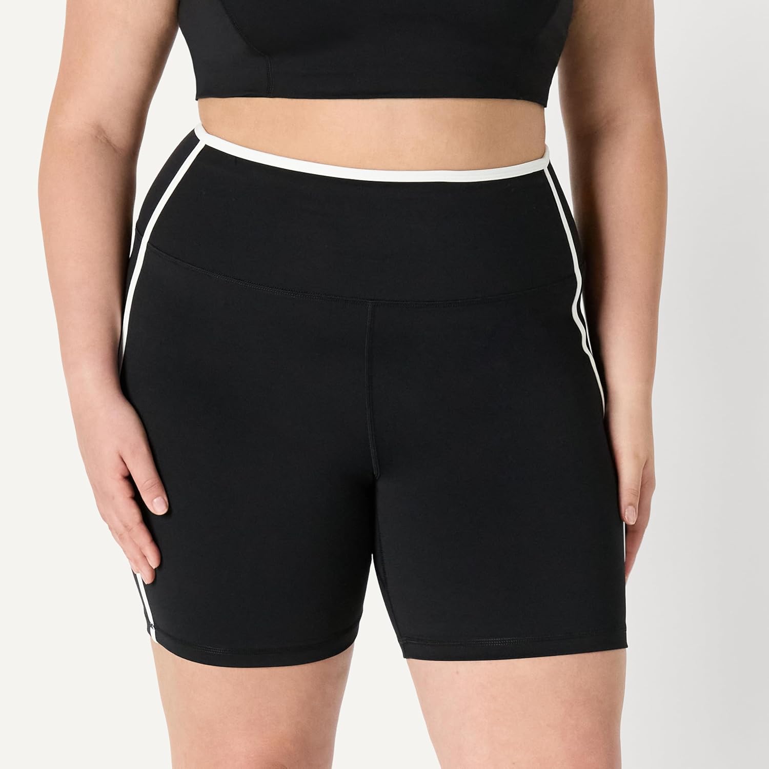 Detalle de Amazon Essentials Women's Active FormFlex Buttery Soft High Waist Yoga Biker Shorts