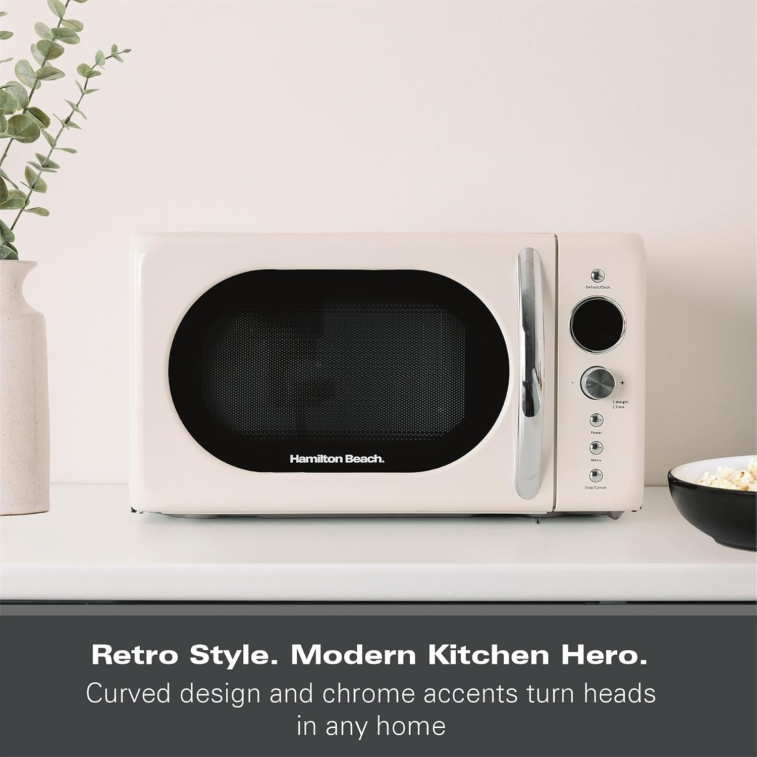 Detalle de Hamilton Beach 20L Retro Microwave HB70H20C, Cream – compact, 8 presets and 700W