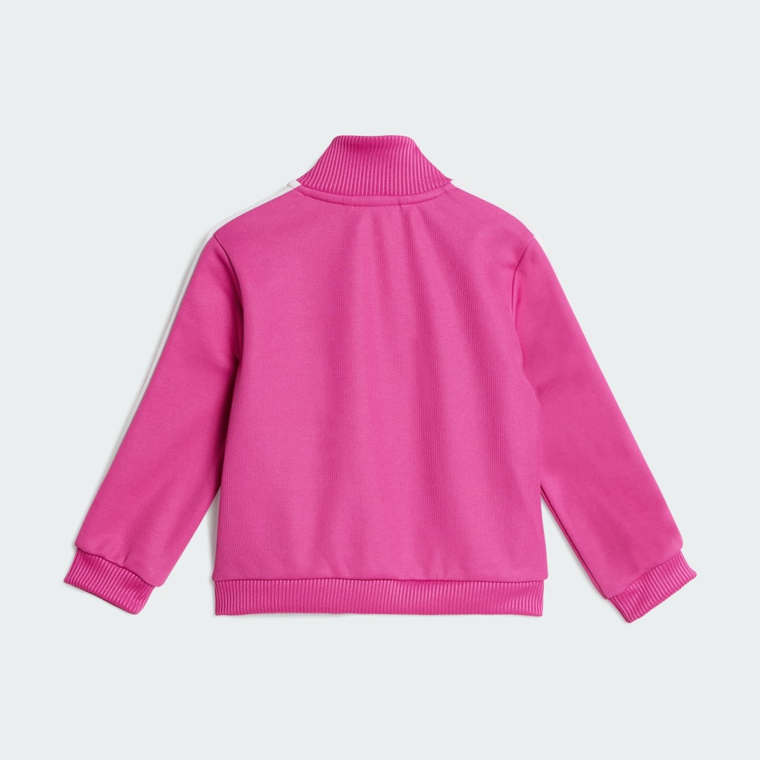 Detalle de Chándal Classic Kids de Adidas: rosa, cómodo y práctico para peques