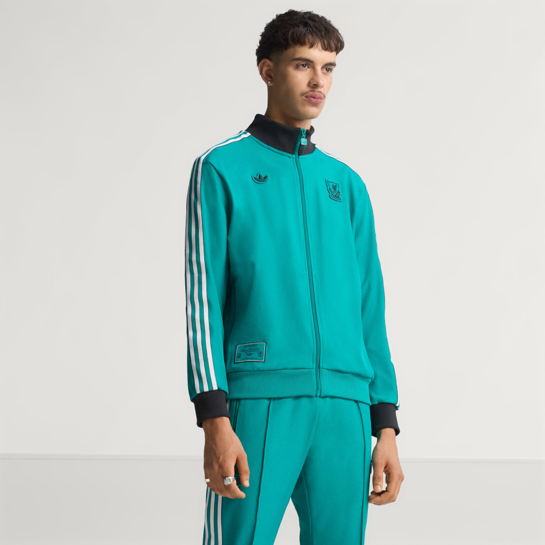 Detalle de Chaqueta deportiva Liverpool FC Terrace Icons de Adidas – color verde