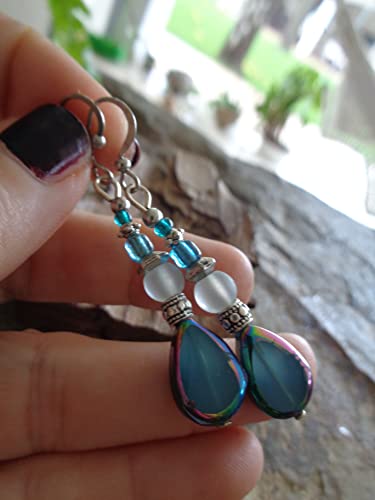 Detalle de Boucles d'oreilles en verre bleu par ASAI Bolivien Ethno Tribal Manufaktur