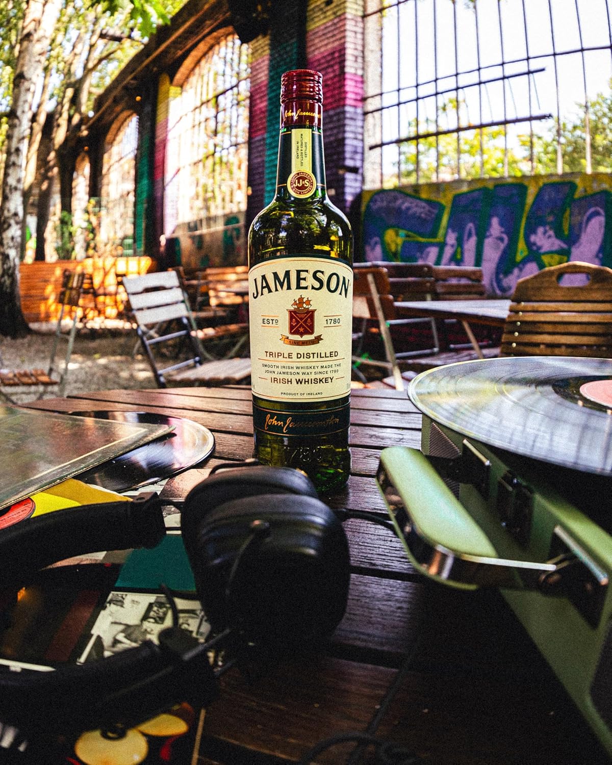 Detalle de Jameson Irish Whiskey – Blended Irish Whiskey, 0,7 l, 40% vol.