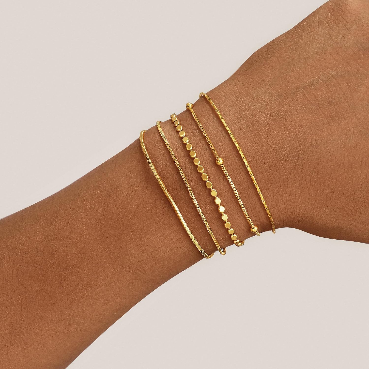 Detalle 2 de Striviio Bracelet Set, 14K Gold Plated