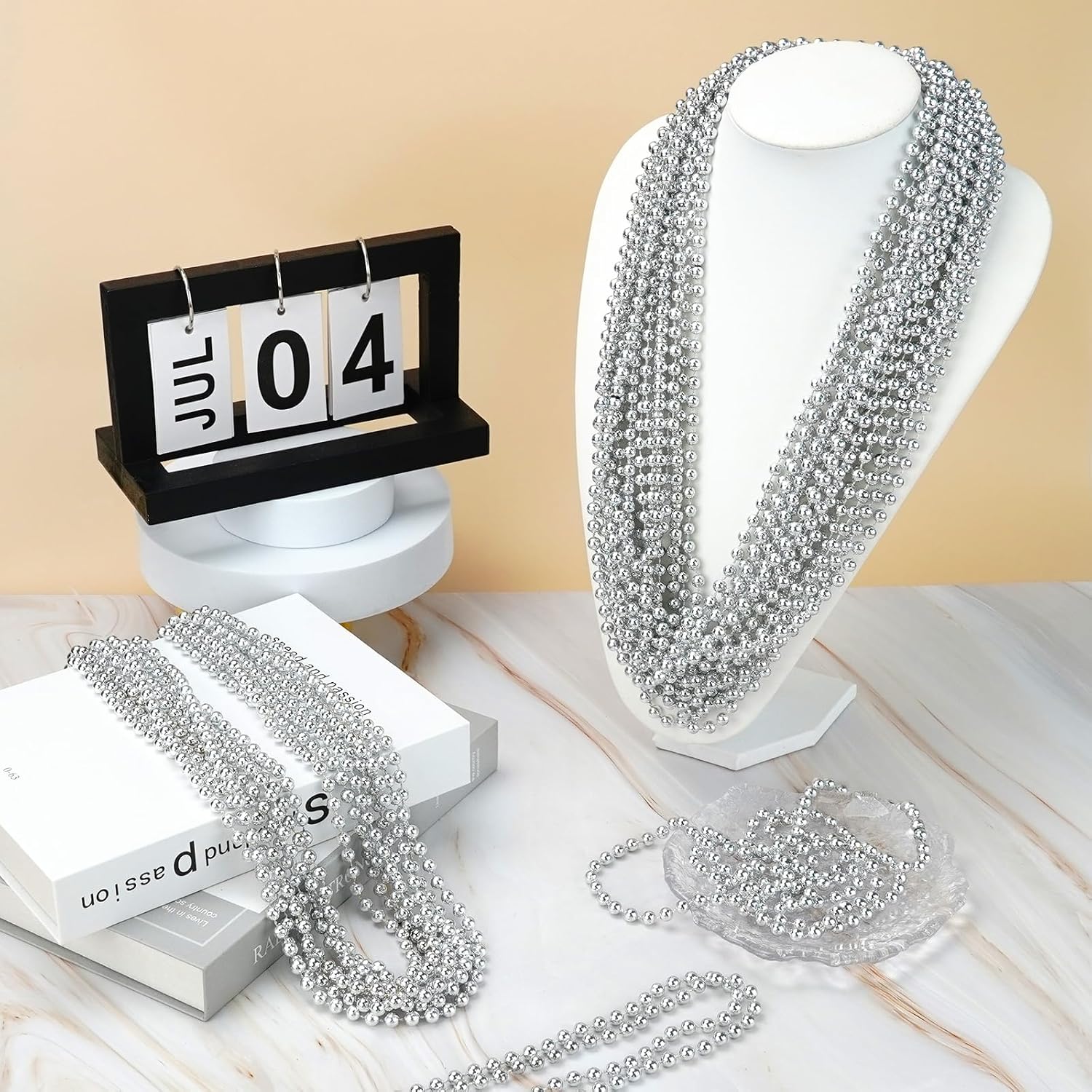 Thumbnail 5 de 120 PCS Silver Bead Necklaces (33-Inch) for Mardi Gras, Christmas, 4th of July & New Year Eve Parties