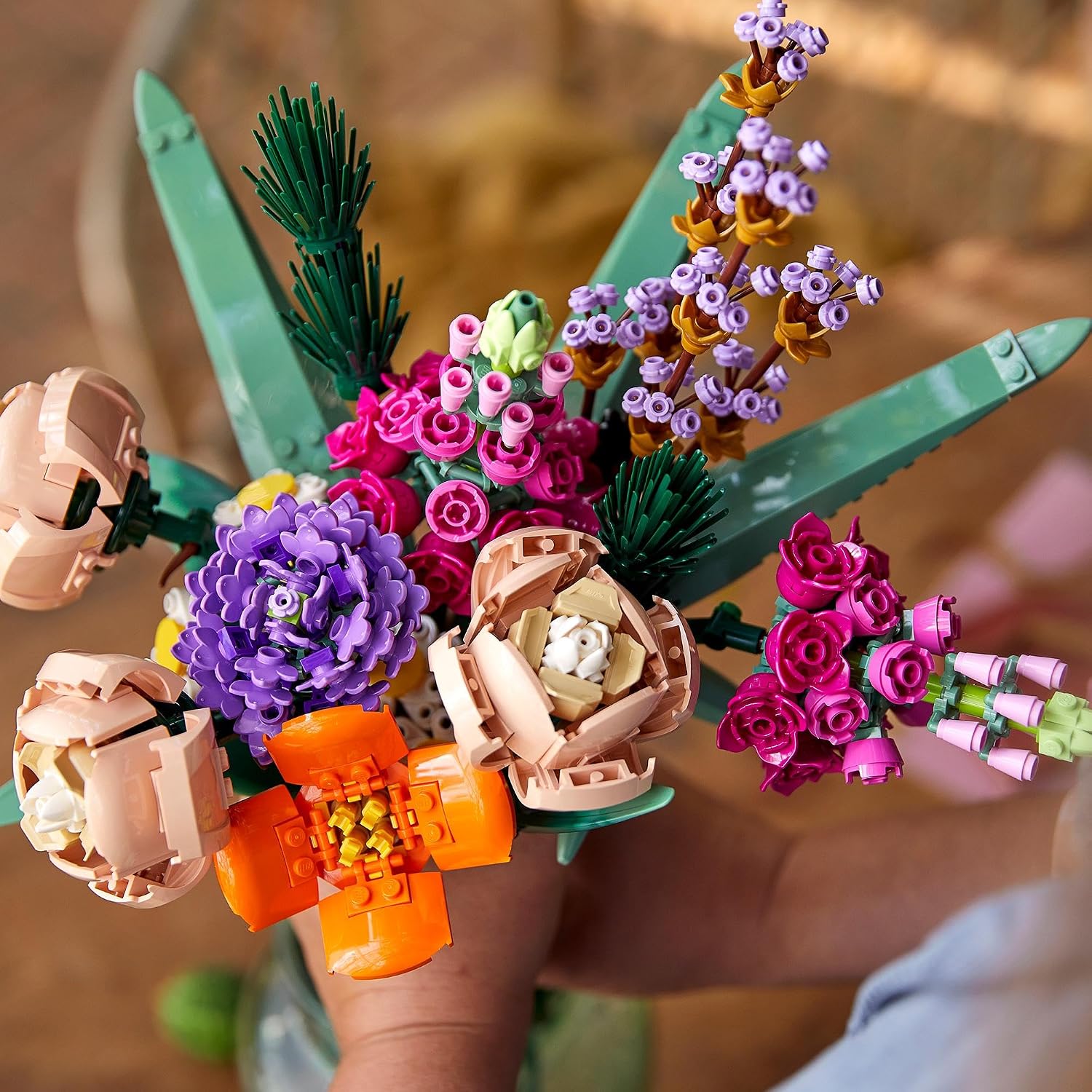 Thumbnail 2 de LEGO Flower Bouquet Building Kit 10280