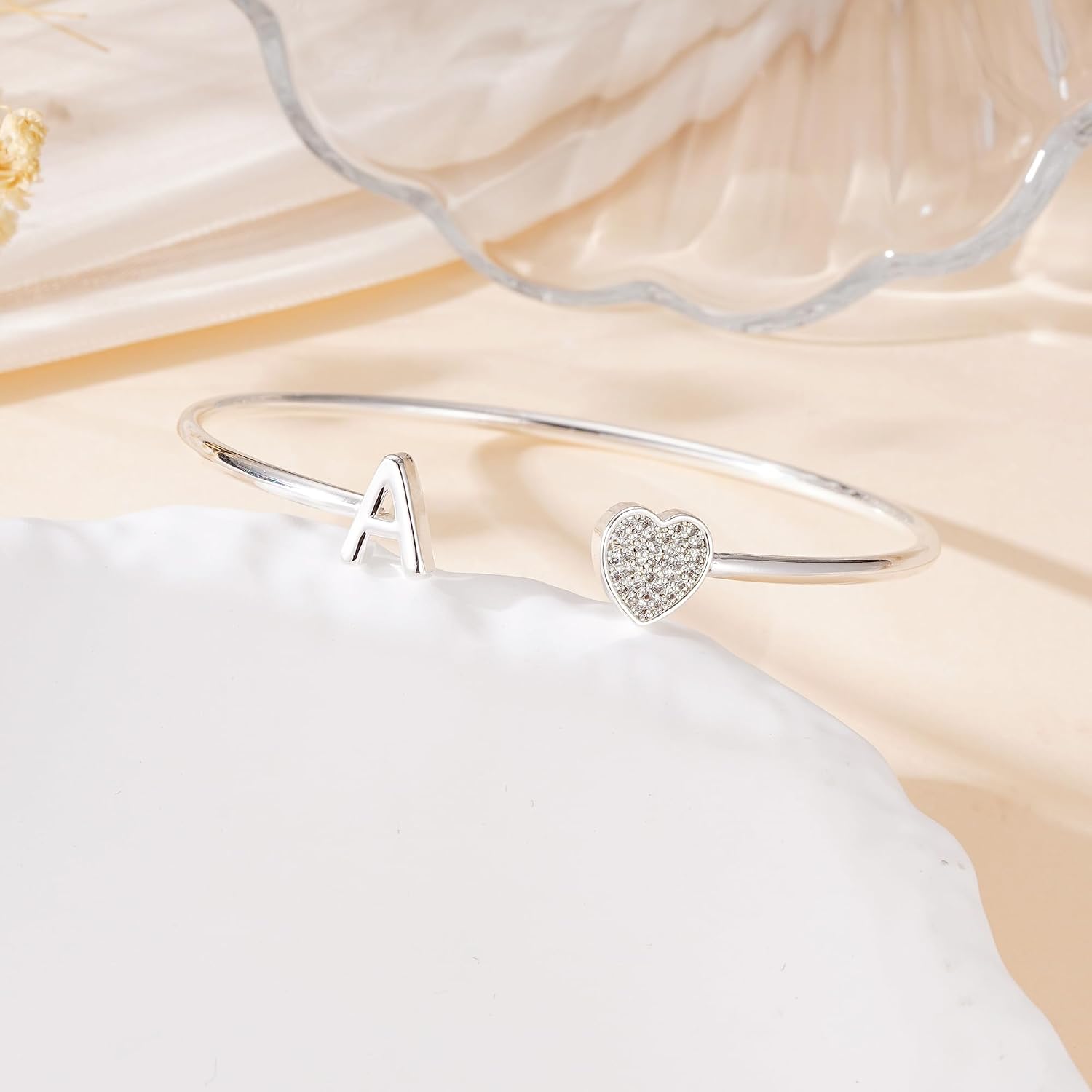 Thumbnail 6 de Cheria Sterling Silver Initial Bracelet for Women – Personalised Heart Accent, Adjustable Cuff