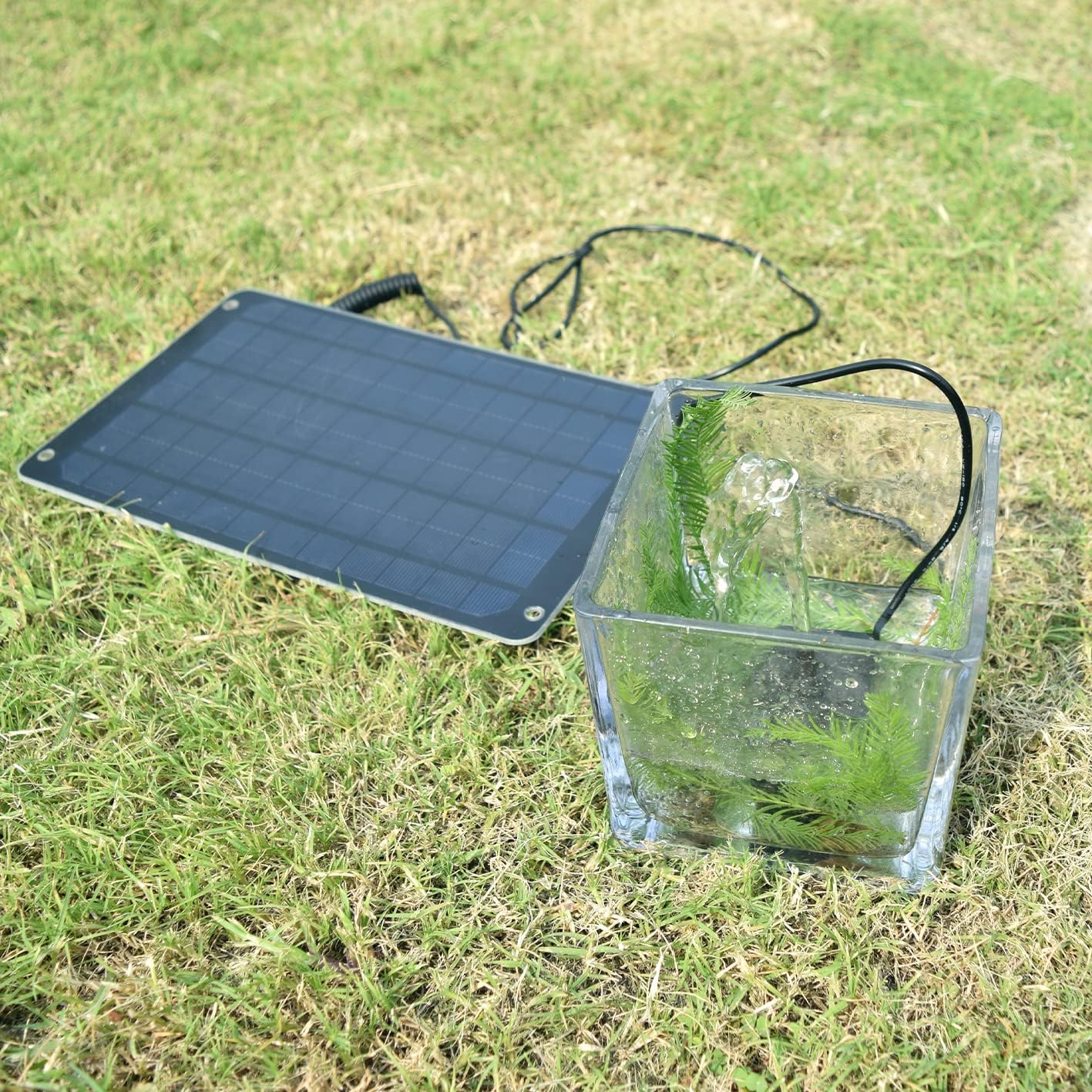 Thumbnail 5 de FlexSolar USB Solar Panel 6W 5V Portable Charger — Waterproof, Lightweight and Durable