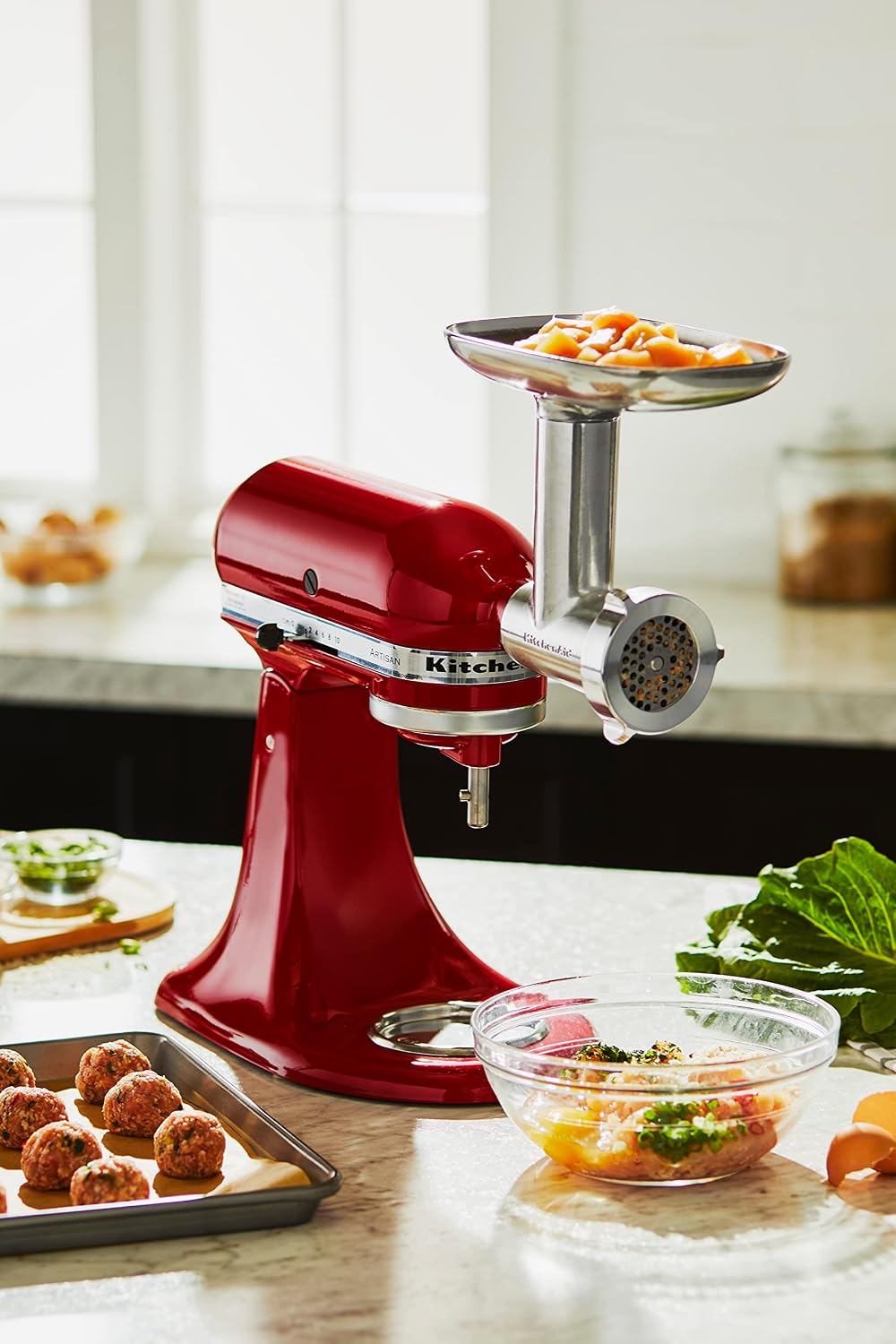Detalle 2 de KitchenAid Food Grinder Attachment KSMMGA