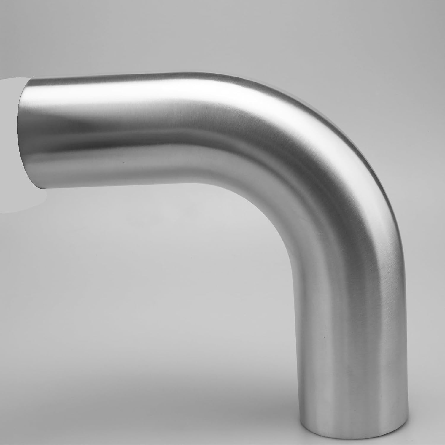 Detalle de AC PERFORMANCE 3-inch (76mm) OD 90 Degree Aluminium Intercooler Pipe – 1.3D Radius, Brushed Finish