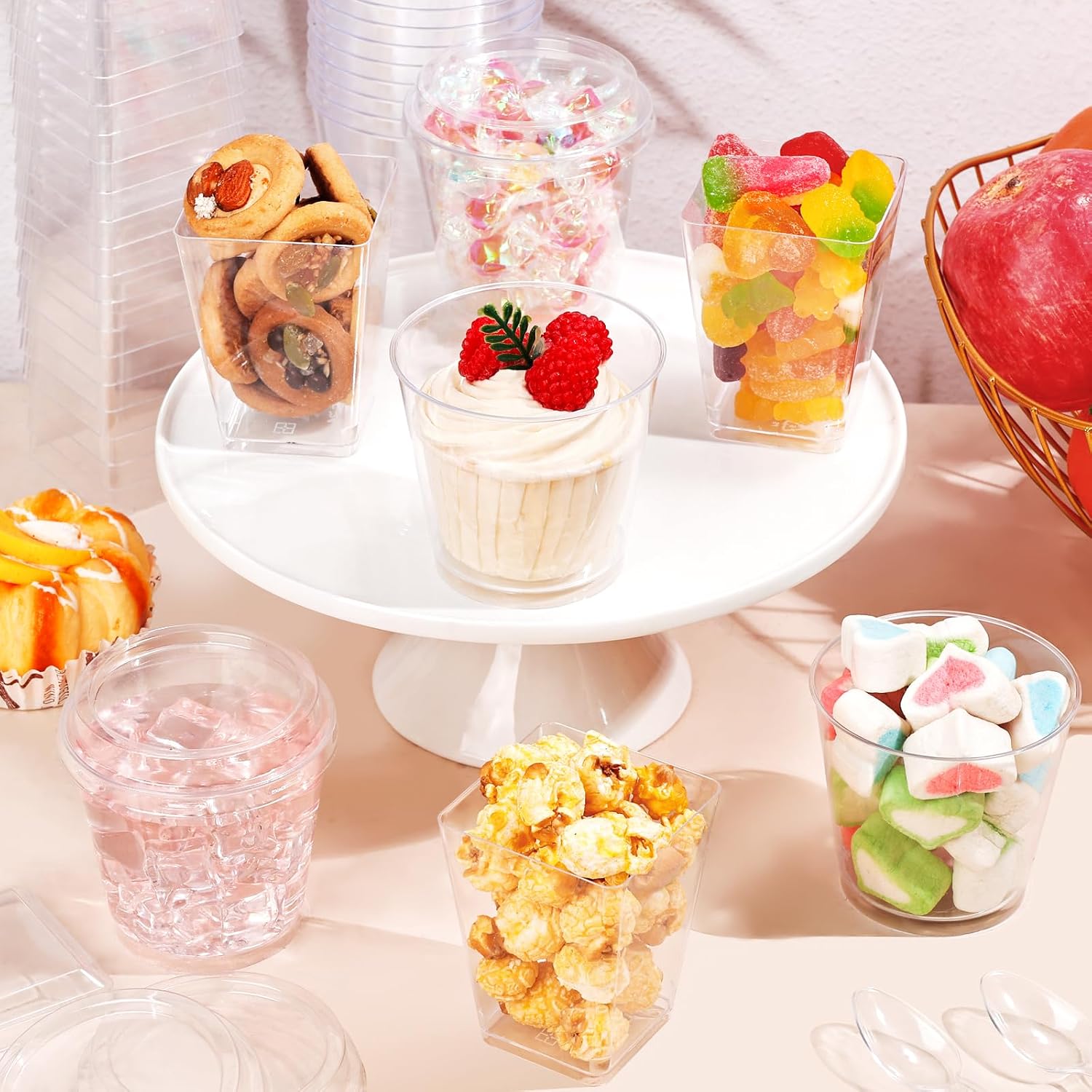 Detalle 1 de DI QIU REN Clear Dessert Cups, 7 oz Round and 5 oz Square, with Lids & Spoons
