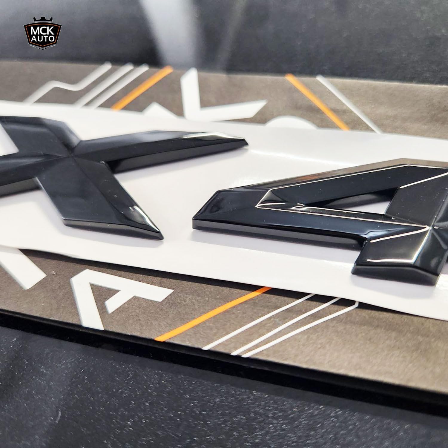 Detalle de MCK Auto X4 Black Glossy Rear Boot Logo Emblem for X4 Series F26 G02