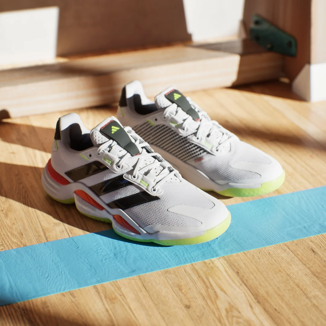 Detalle 2 de Adidas Zapatilla Stabil 16 Indoor Blanco