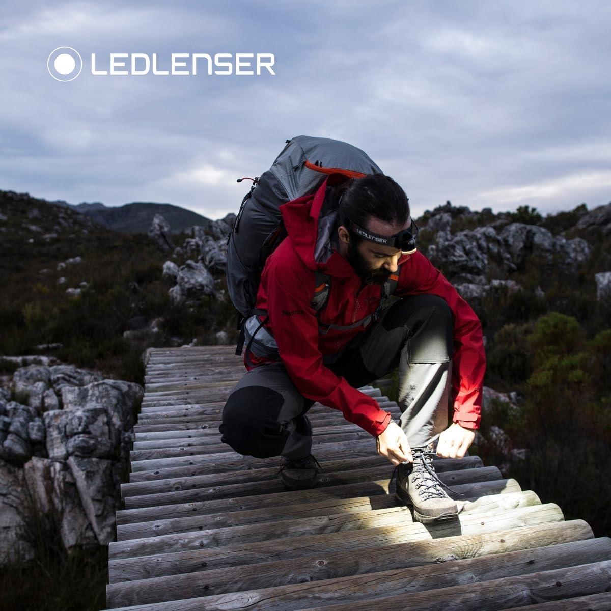 Detalle 2 de Ledlenser H8R 600-lumen rechargeable head torch