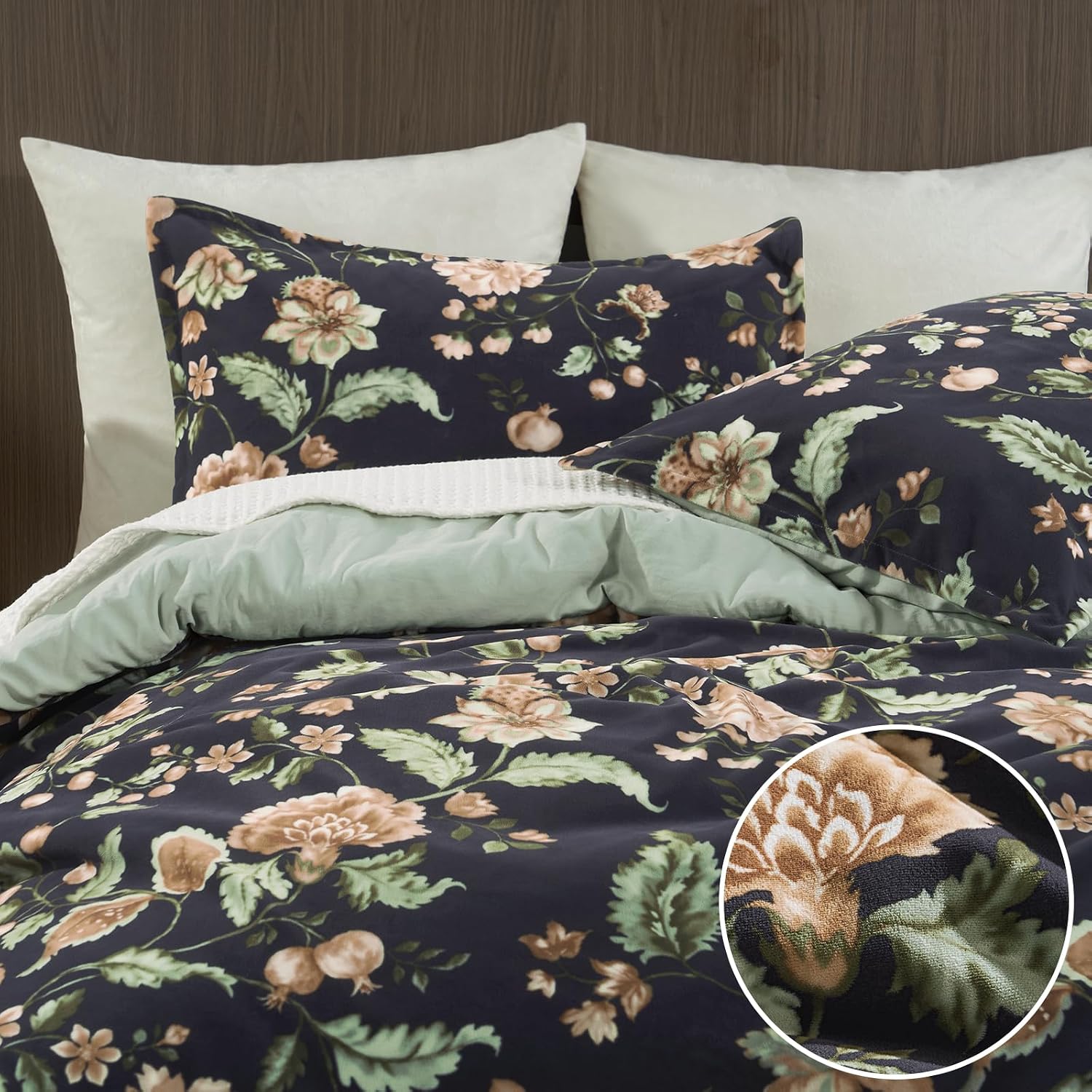Detalle 2 de PHF Velvet Comforter Set Queen Size
