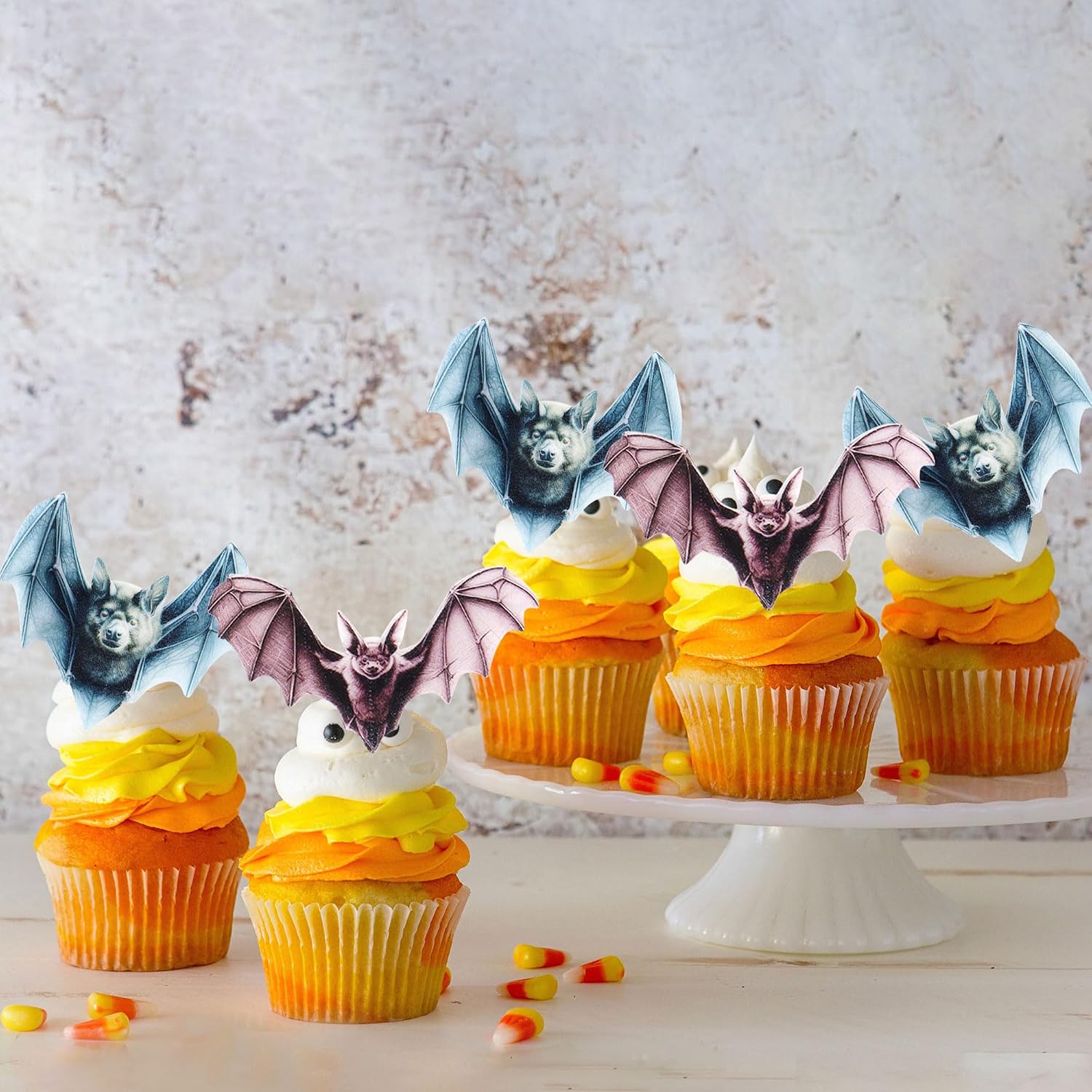 Detalle 2 de Ercadio Edible Halloween Bat Toppers, 40-Piece Purple Wafer Paper Set