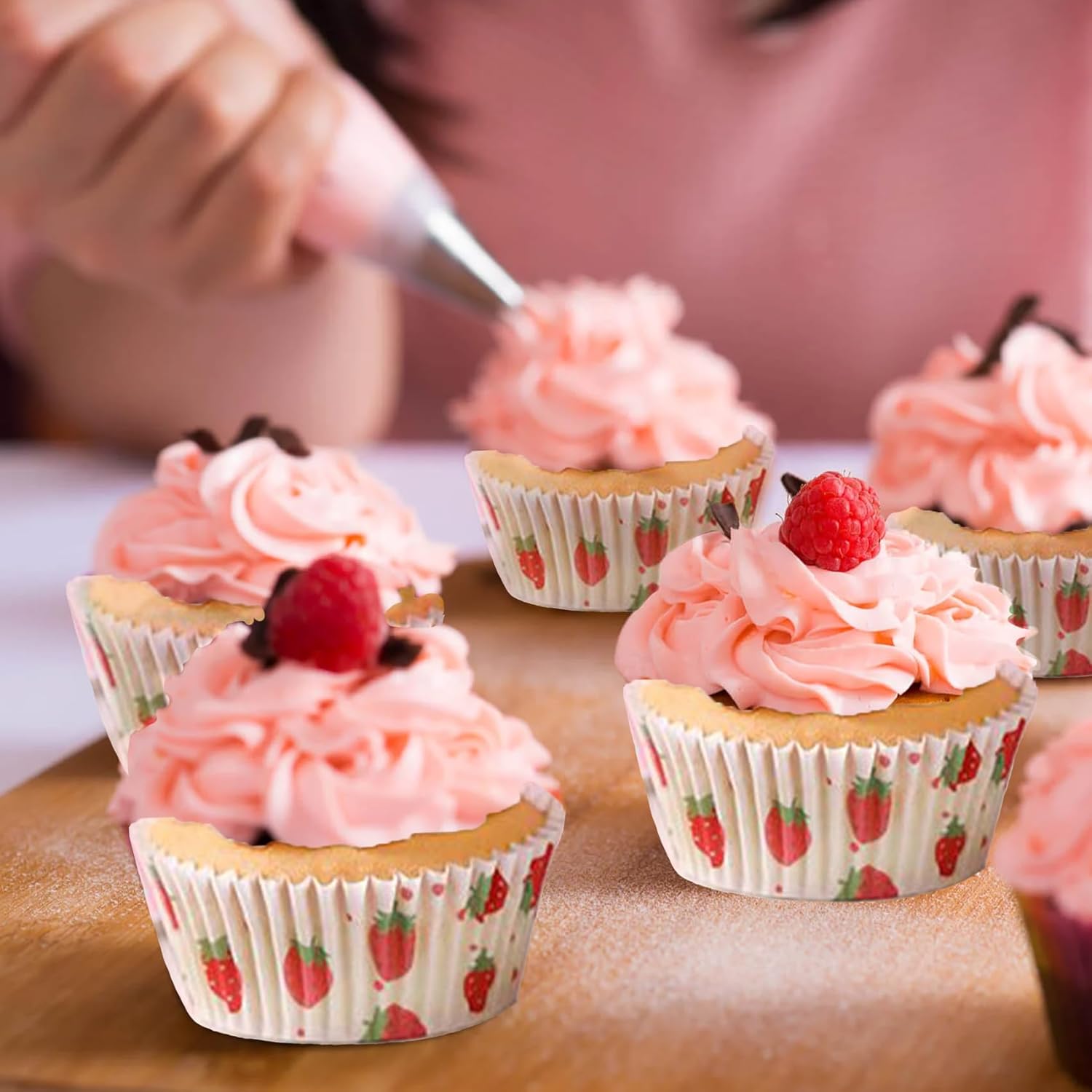 Thumbnail 6 de LIVELYPET Cupcake Liners (100er-Pack) aus lebensmittelechtem Papier, Standard-7-cm-Formen bis 230 °C