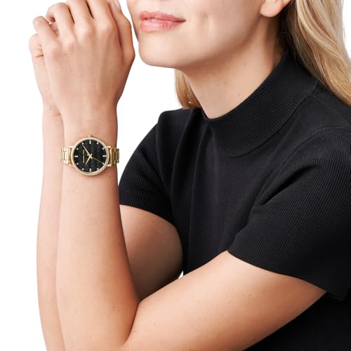 Detalle de Michael Kors Pyper Watch for Women: 38mm Gold Tone, Quartz Three-Hand