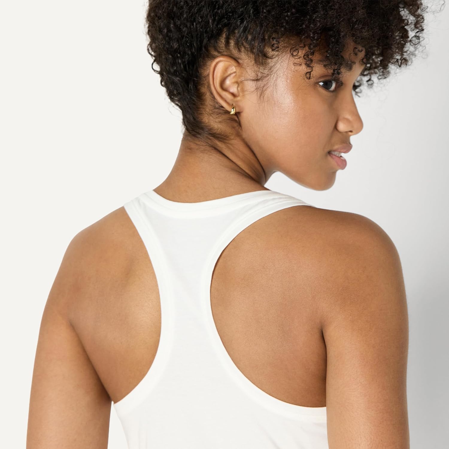 Detalle de Amazon Essentials Women's Active Soft Cotton Modal Scoop Neck Racerback Tank