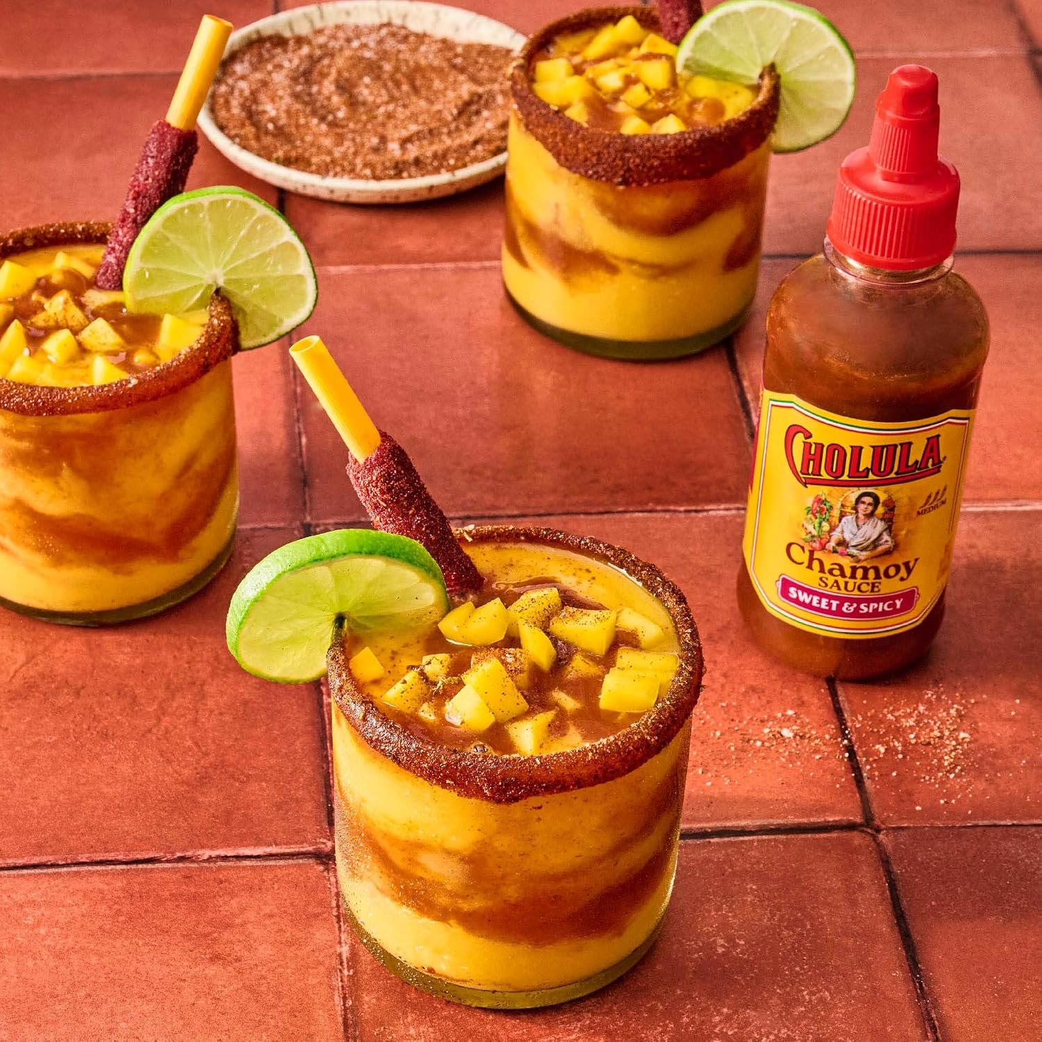 Detalle 2 de Cholula Chamoy Sauce, Sweet & Spicy Drizzle with Arbol Chiles, 8 fl oz, Pack of 6