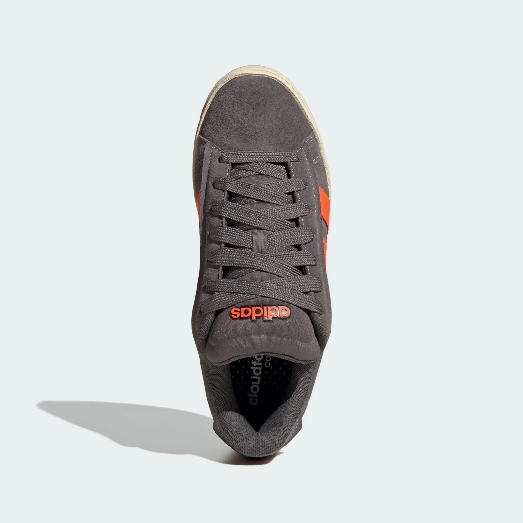 Thumbnail 1 de Zapatilla Grand Court Alpha de Adidas: estilo clásico en marrón para uso diario