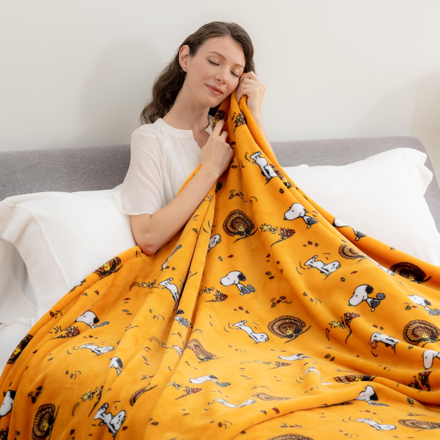 Detalle 2 de Berkshire Blanket VelvetLoft Snoopy Plush Blanket 90×108