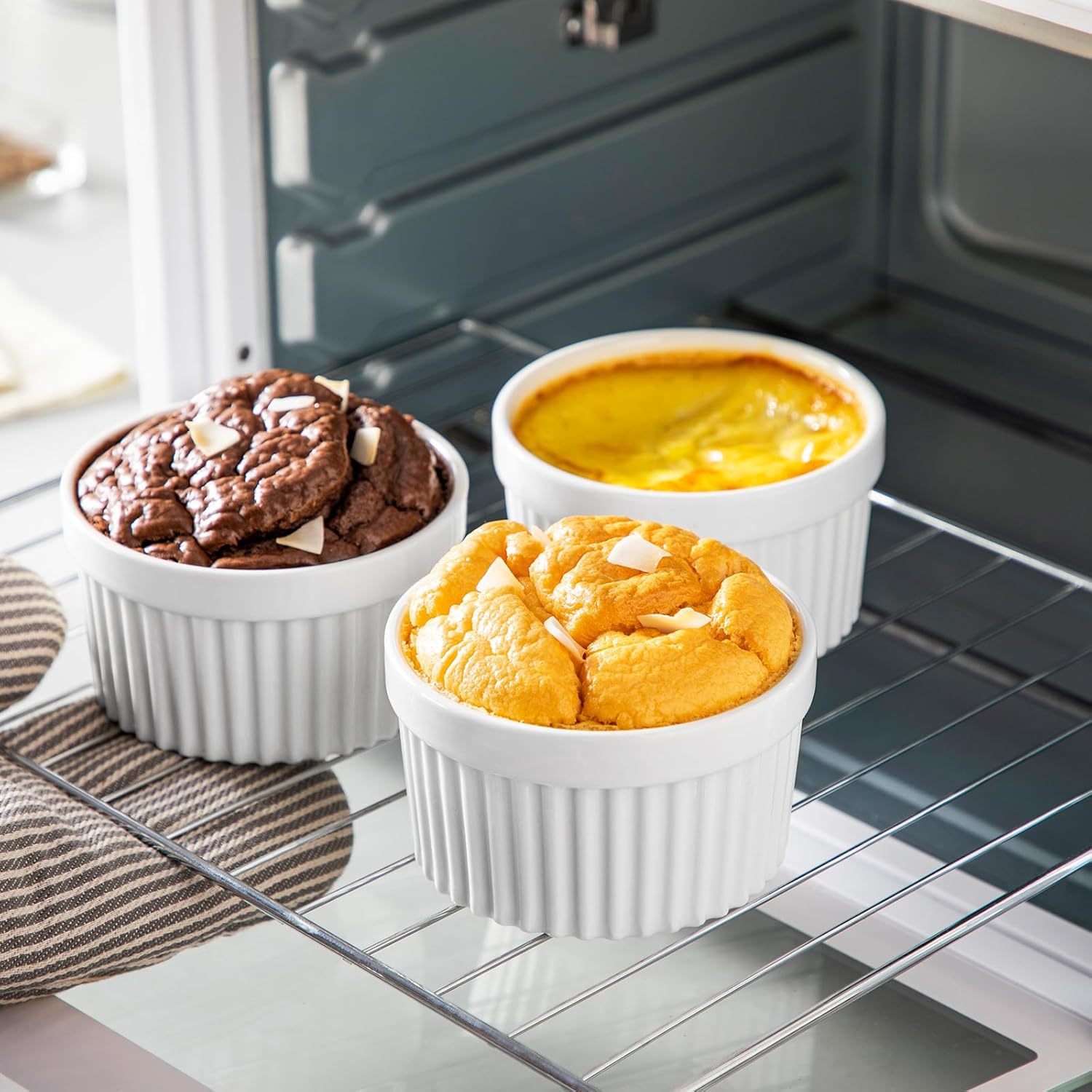 Detalle de vancasso 10 oz Ramekins with Lid (Set of 6) — Porcelain Crème Brûlée, Soufflé & Custard Cups, Oven & Dishwasher Safe