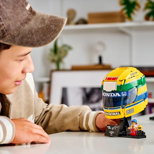 Detalle 2 de LEGO Editions Casco Ayrton Senna – Kit de Construcción 43024