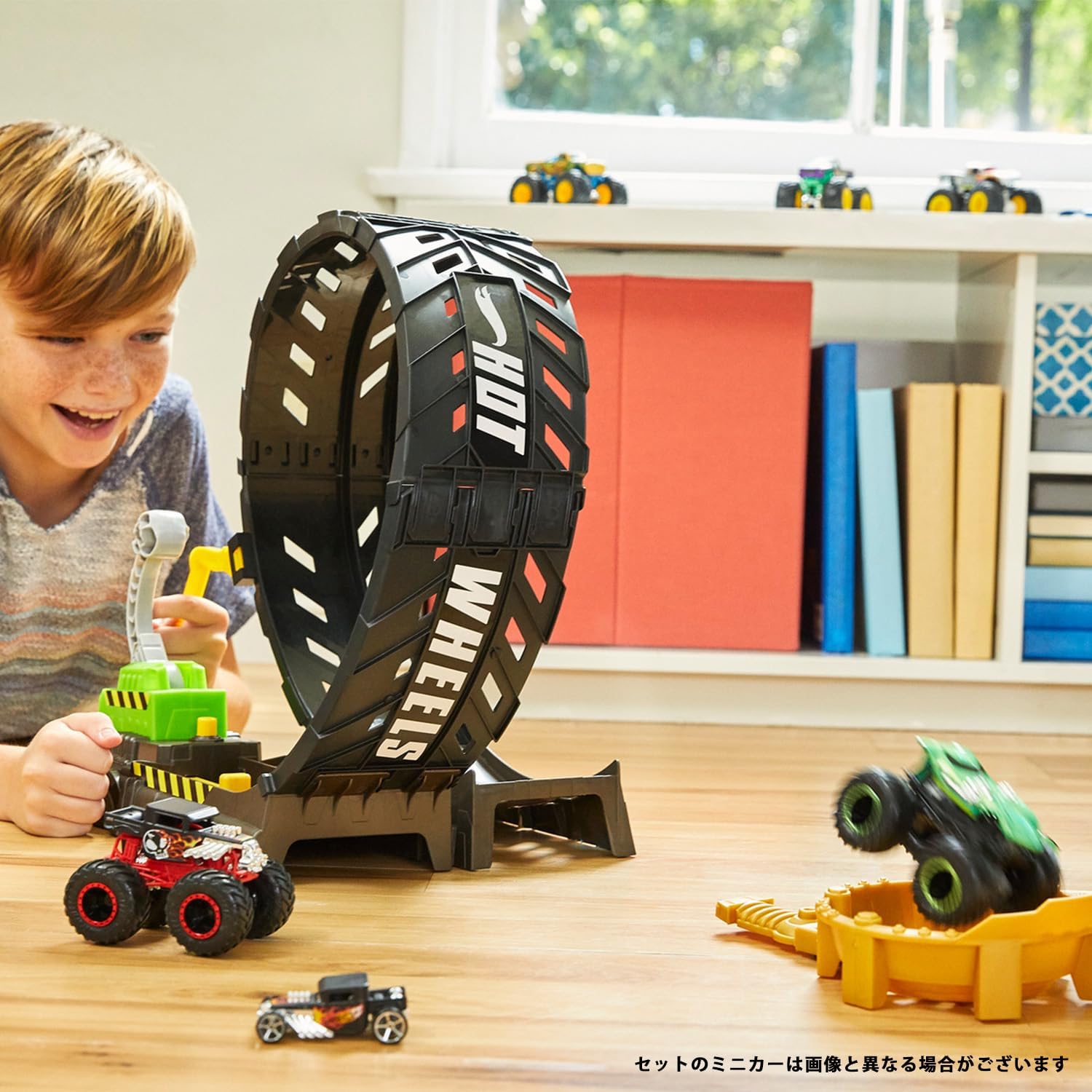 Detalle 2 de Hot Wheels HGV15 モンスタートラック ビッグループ チャレンジ プレイセット 8台付き
