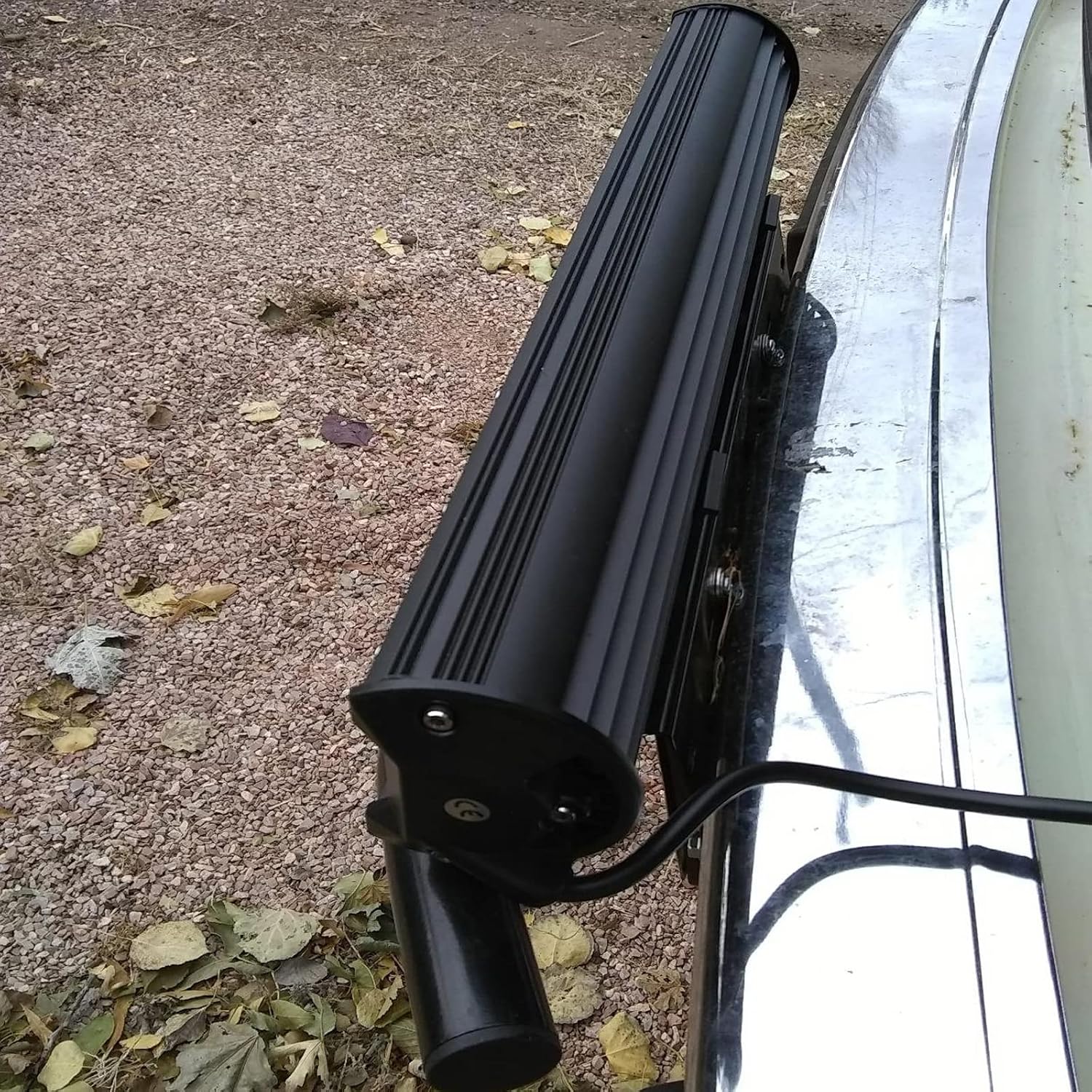 Detalle 1 de Willpower licence plate mounting bracket 22.8-inch