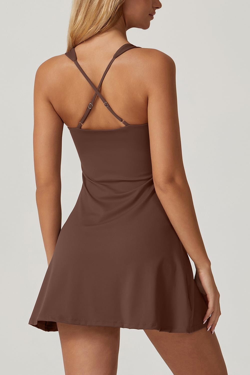 Thumbnail 1 de QINSEN Womens Square Neck Tennis Dress with Built-In Shorts: 2-in-1 Comfort for Court & Beyond