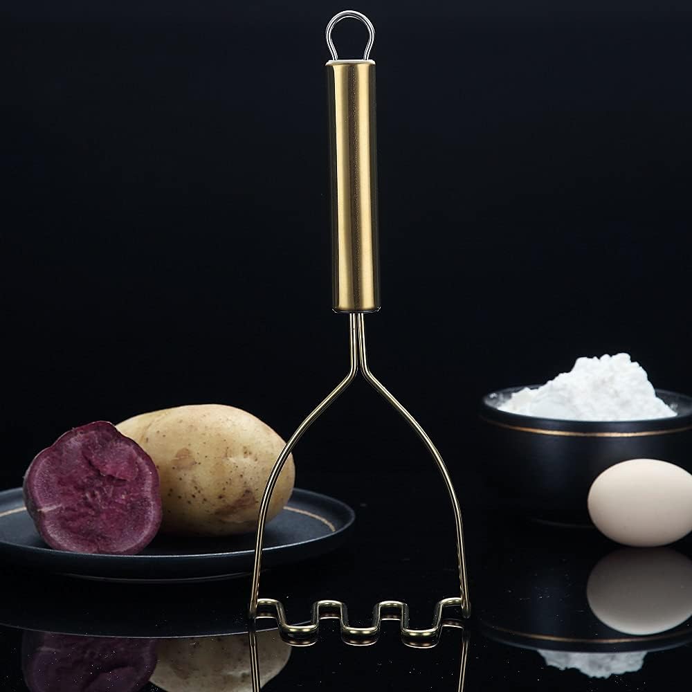 Detalle 2 de HOMQUEN gouden aardappelstamper van roestvrij staal, 9,6 inch
