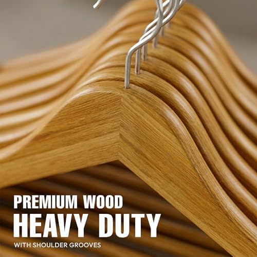 Detalle de Utopia Home Wooden Hangers, 30-Pack, Natural Wood with 360° Rotating Hooks