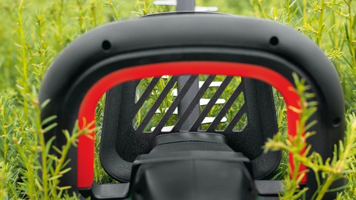 Thumbnail 9 de Bosch Universal HedgeCut 18v-50 (ohne Akku) – kompakte Heckenschere für Hecken bis 20 mm Astdicke